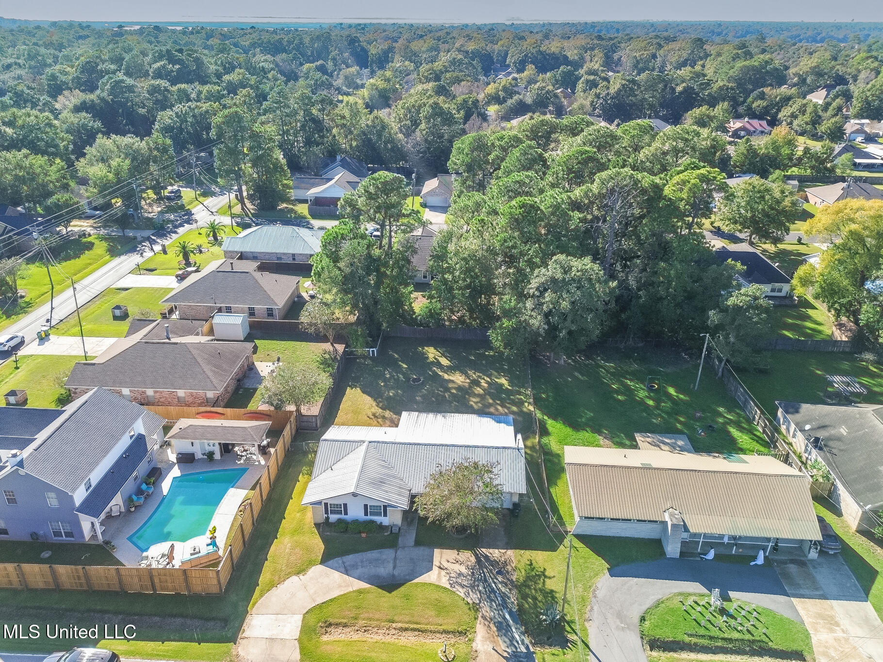3113 Beachview Drive Property Photo 20