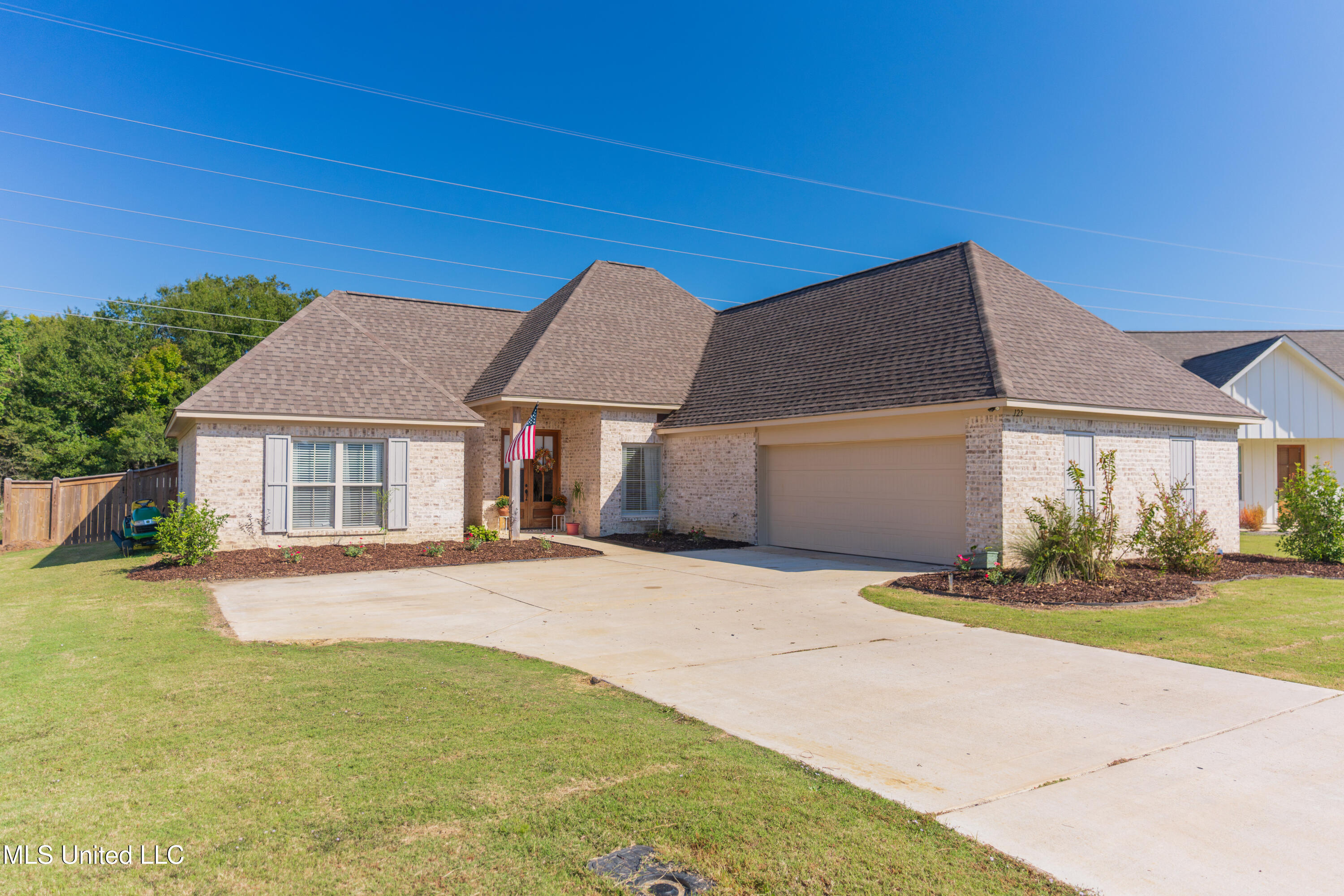 125 Willow Way Property Photo 2