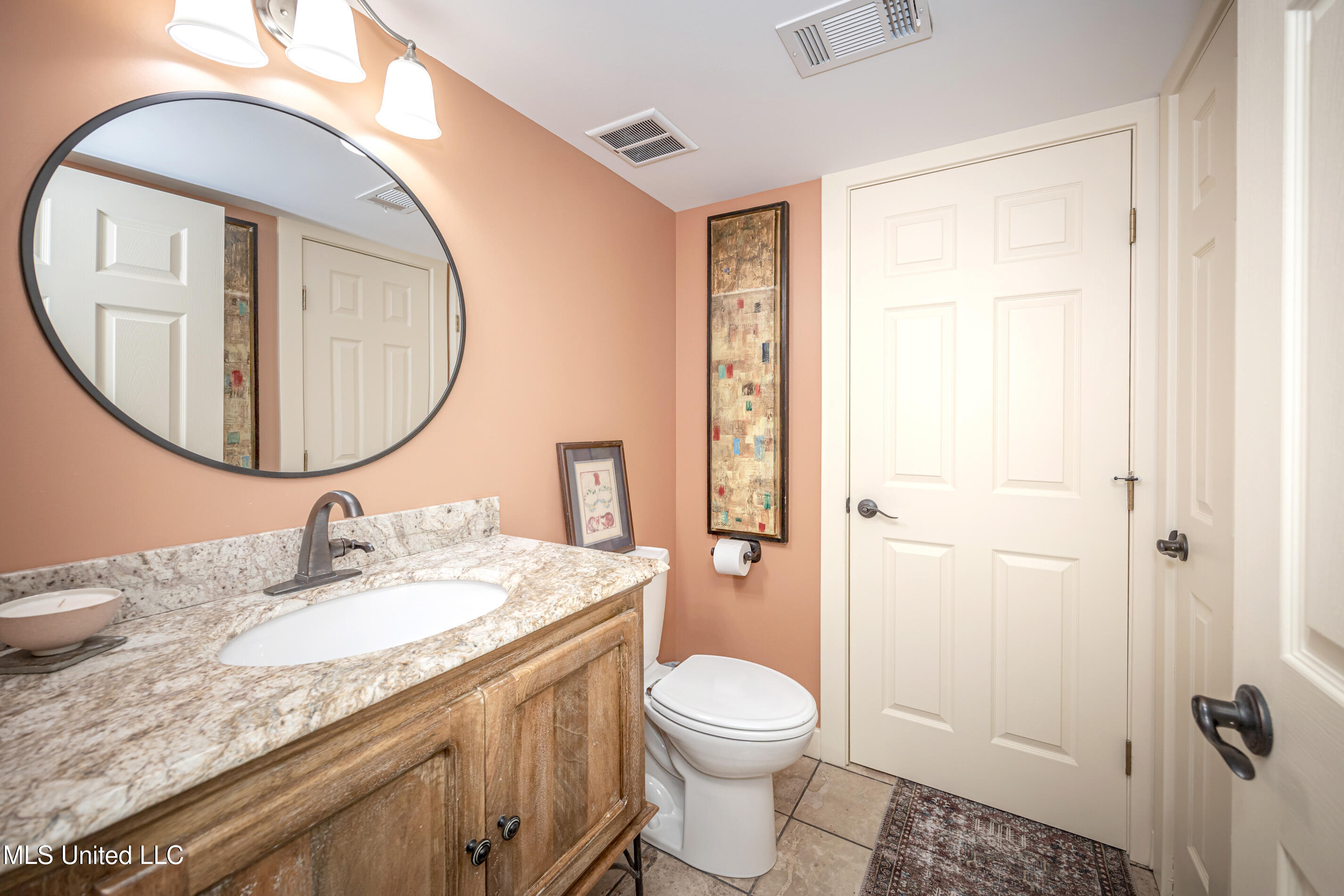 308 Lovers Lane Property Photo 34