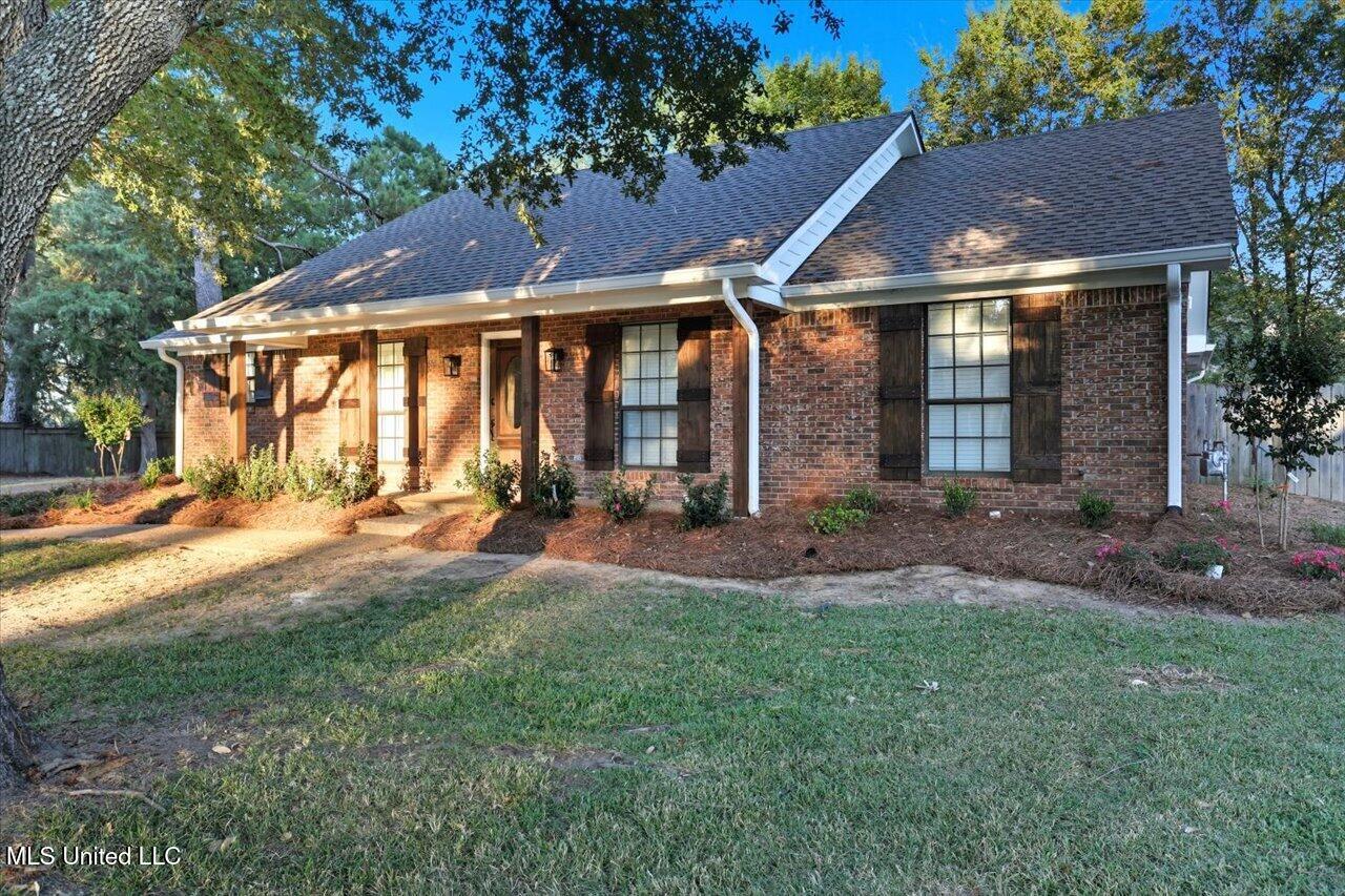 418 Wildwood Pointe Property Photo 1