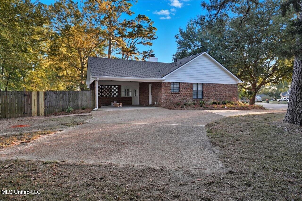 418 Wildwood Pointe Property Photo 3