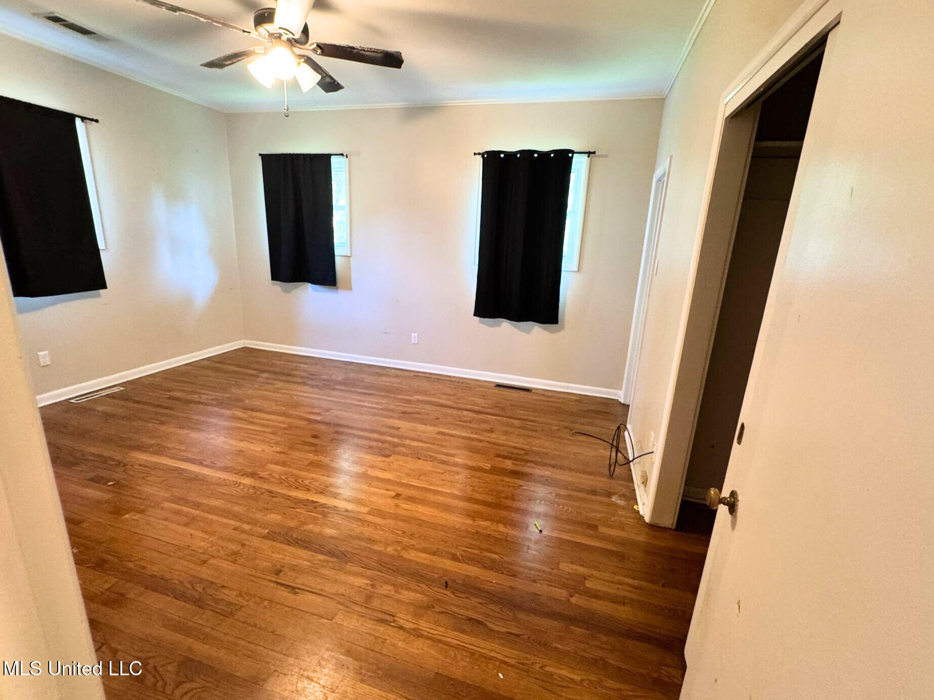 305 Seymour Drive Property Photo 10