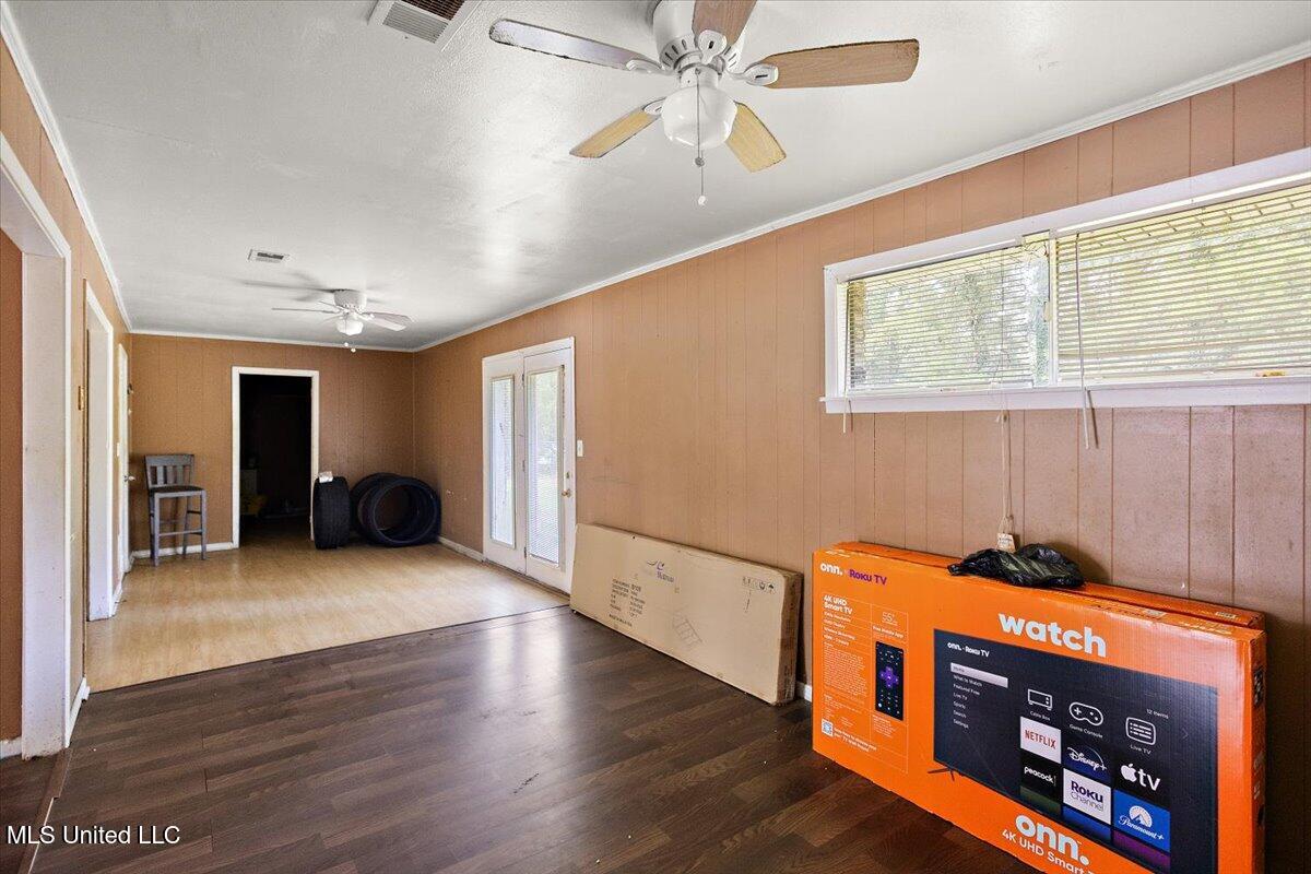 1331 Trafton Avenue Property Photo 8