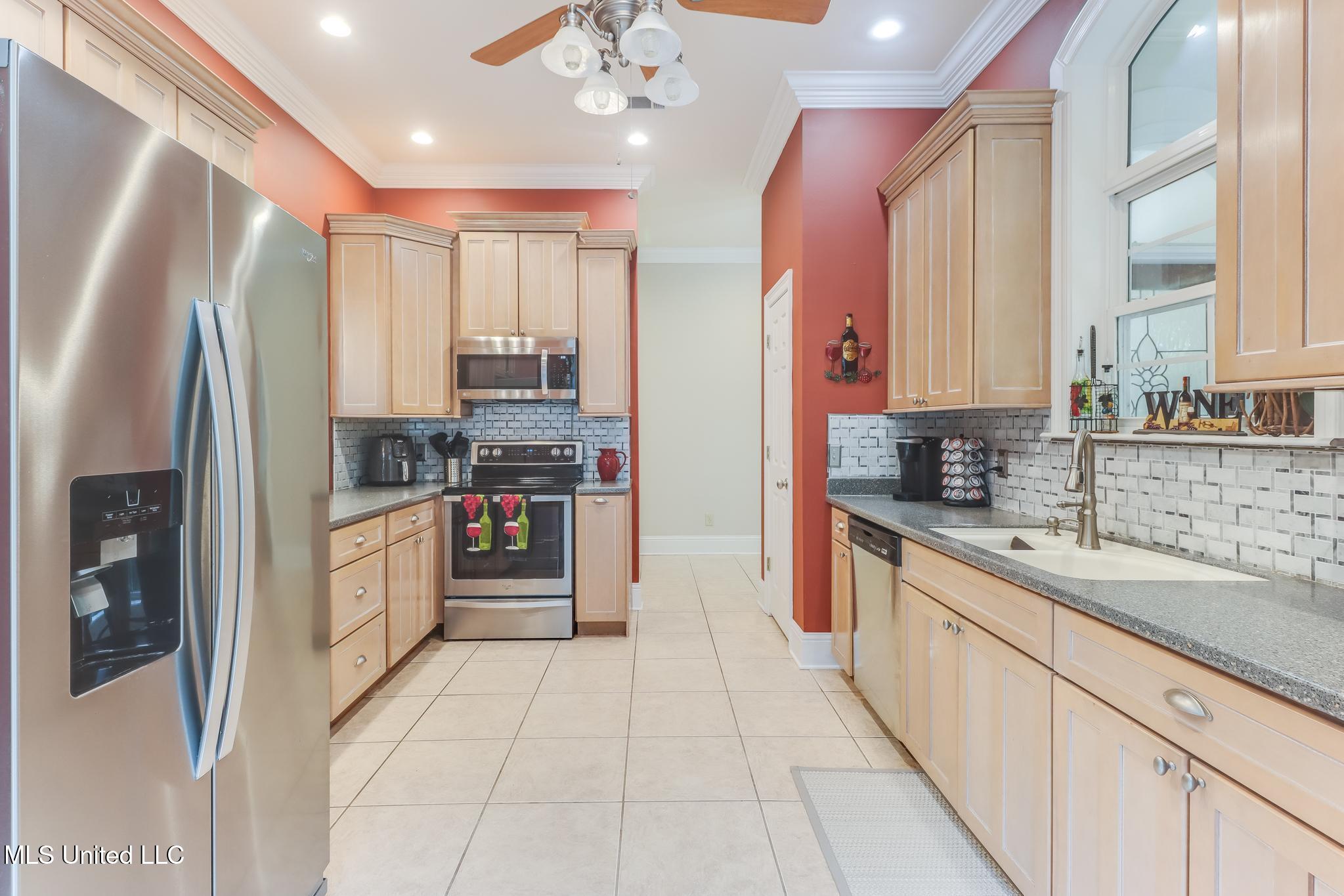 6446 Kome Drive Property Photo 7