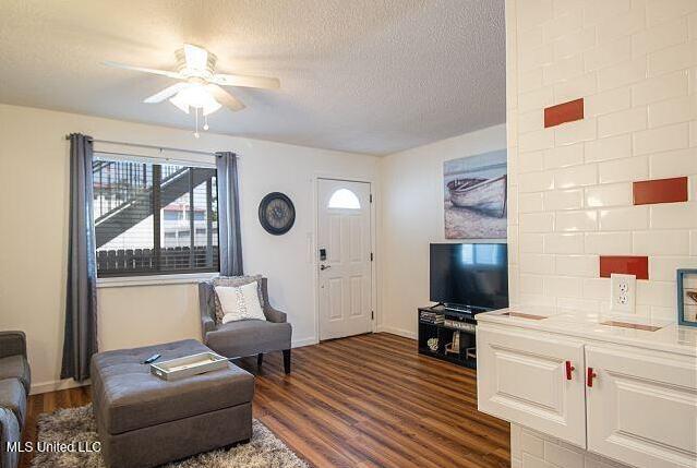 1664 Beach Boulevard Property Photo 4