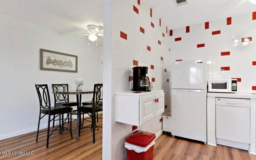 1664 Beach Boulevard Property Photo 9