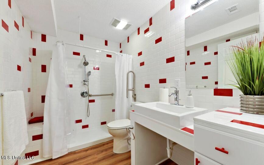 1664 Beach Boulevard Property Photo 10