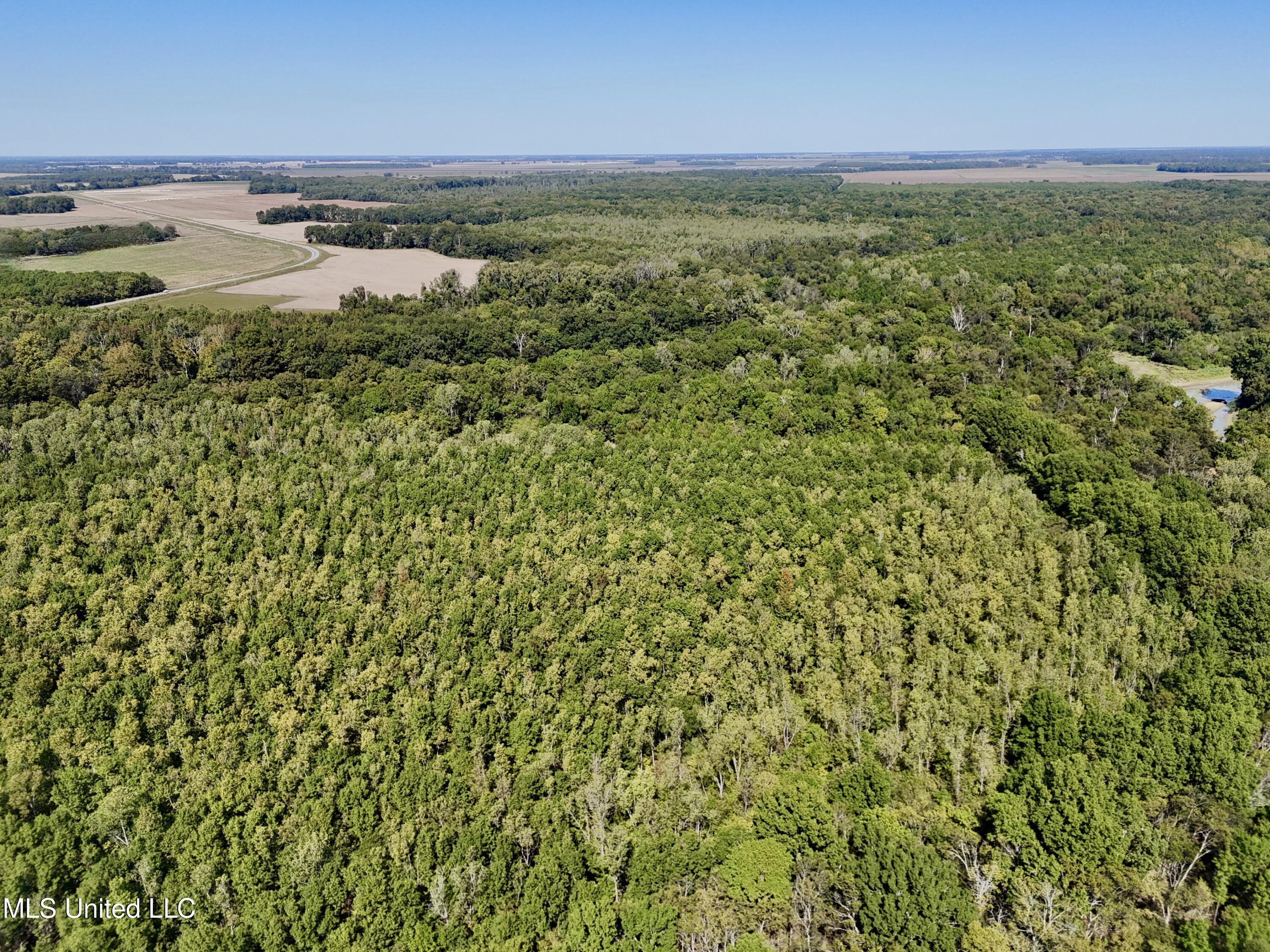 000001 Hwy 16 Property Photo 32