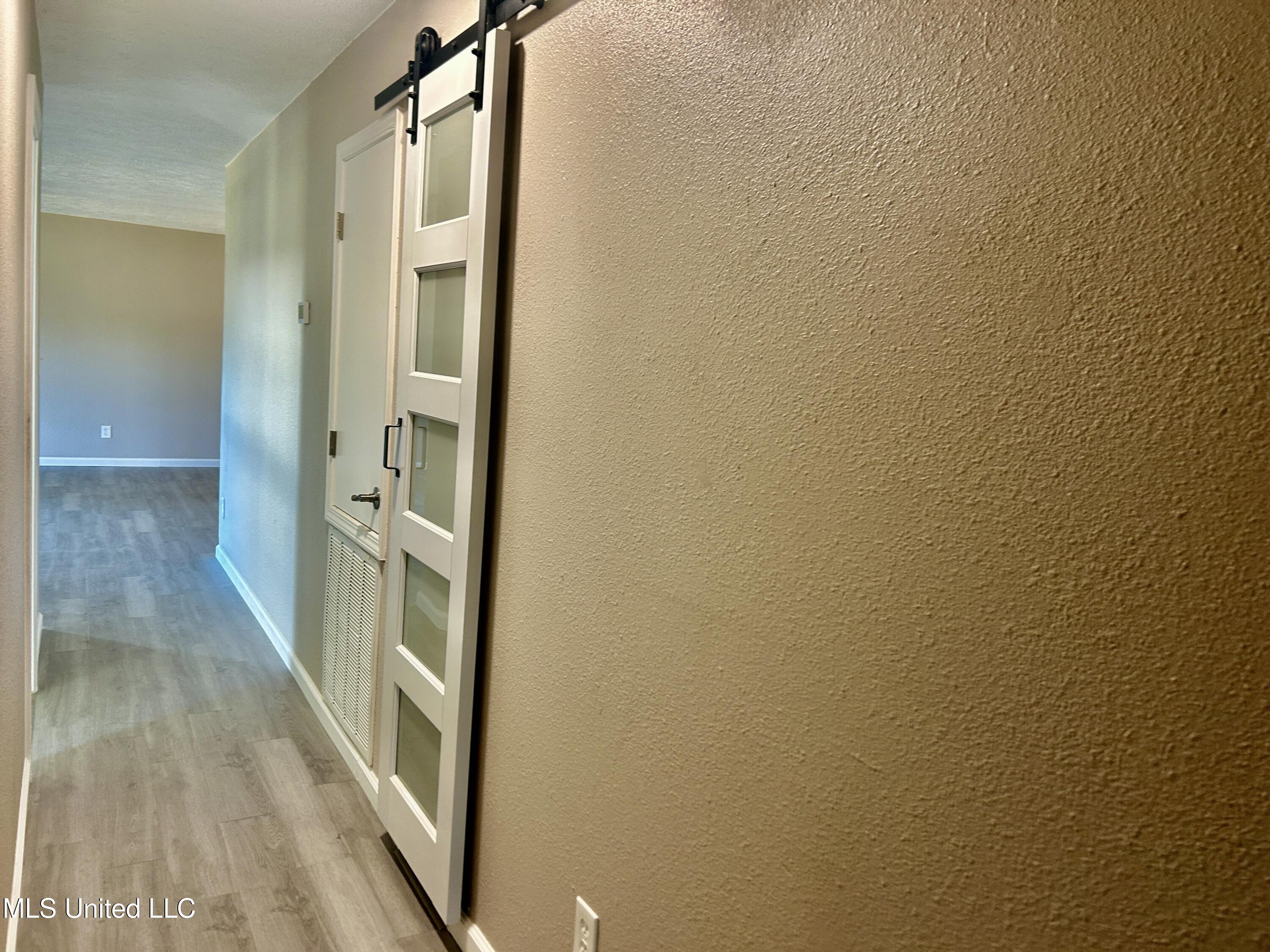 7433 Dillon Lane Property Photo 19