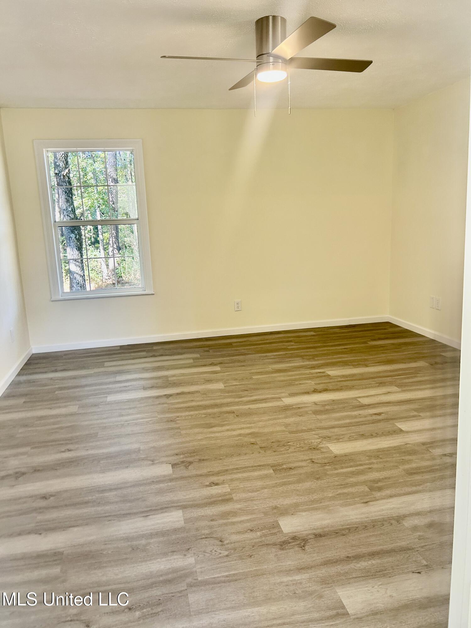 7433 Dillon Lane Property Photo 26