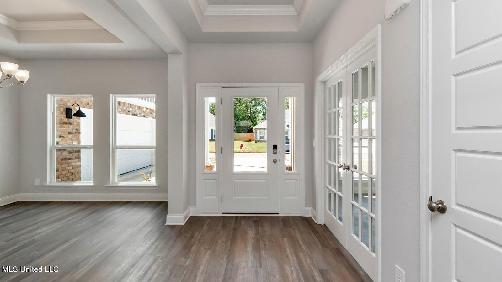 6617 Palm Pointe Drive Property Photo 4