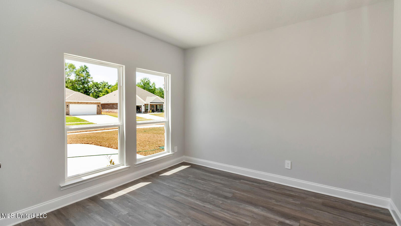 6617 Palm Pointe Drive Property Photo 8