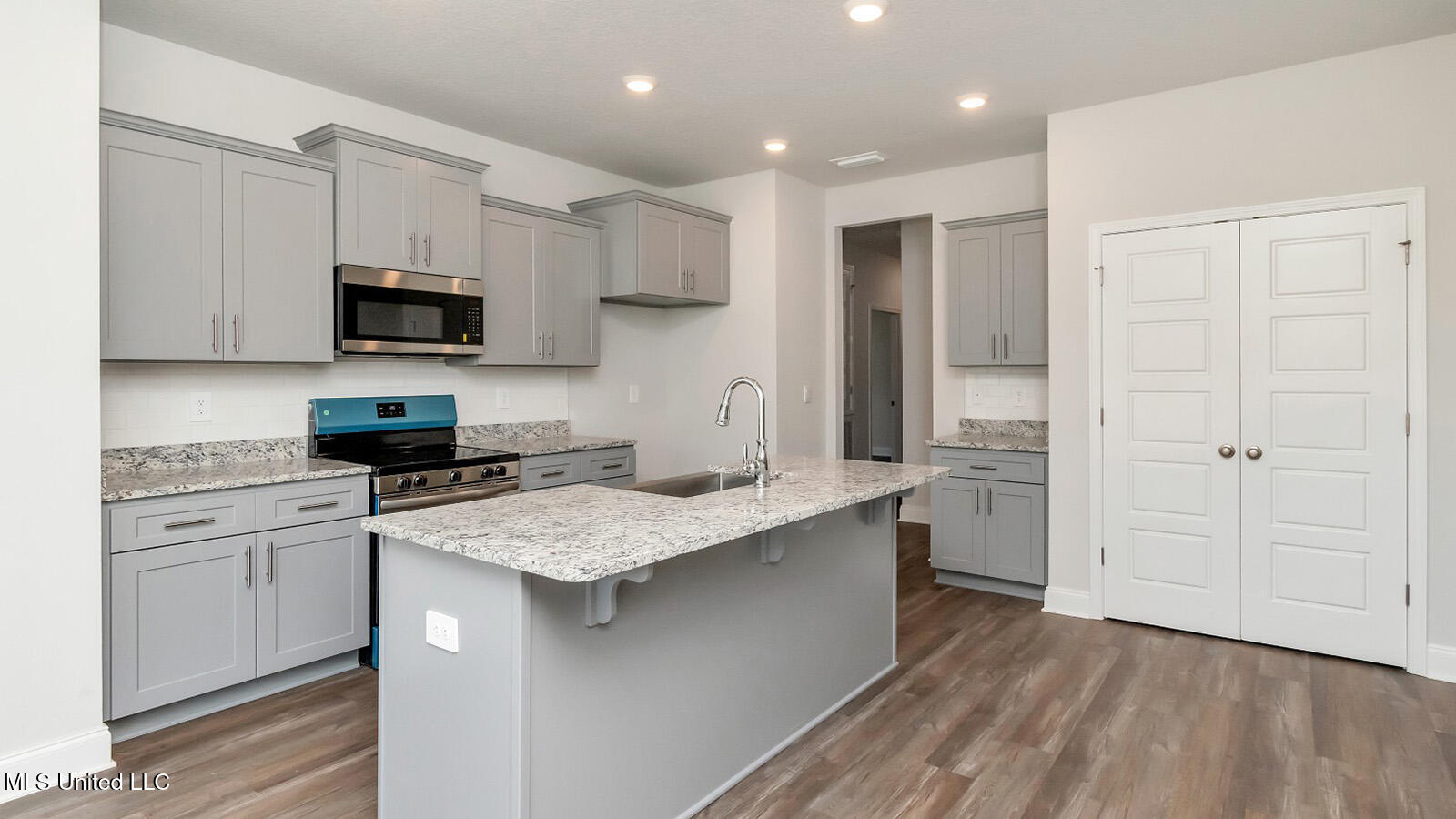 6617 Palm Pointe Drive Property Photo 12