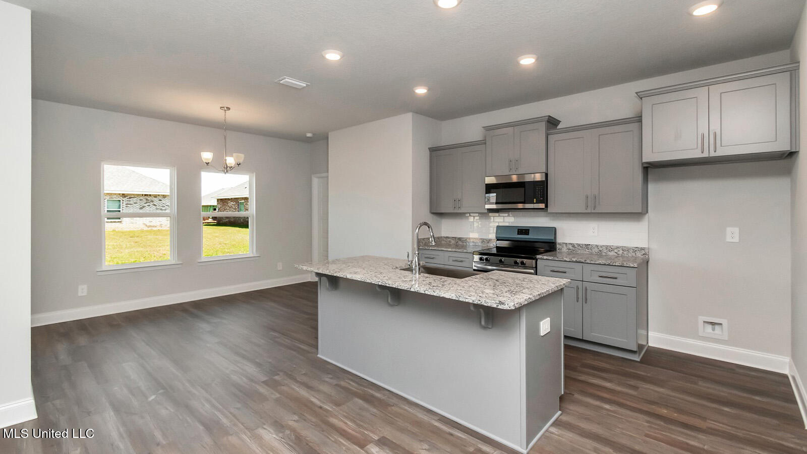 6617 Palm Pointe Drive Property Photo 14