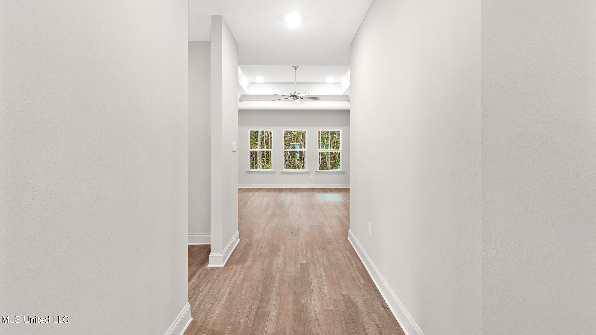 16042 Blue Ridge Drive Property Photo 5