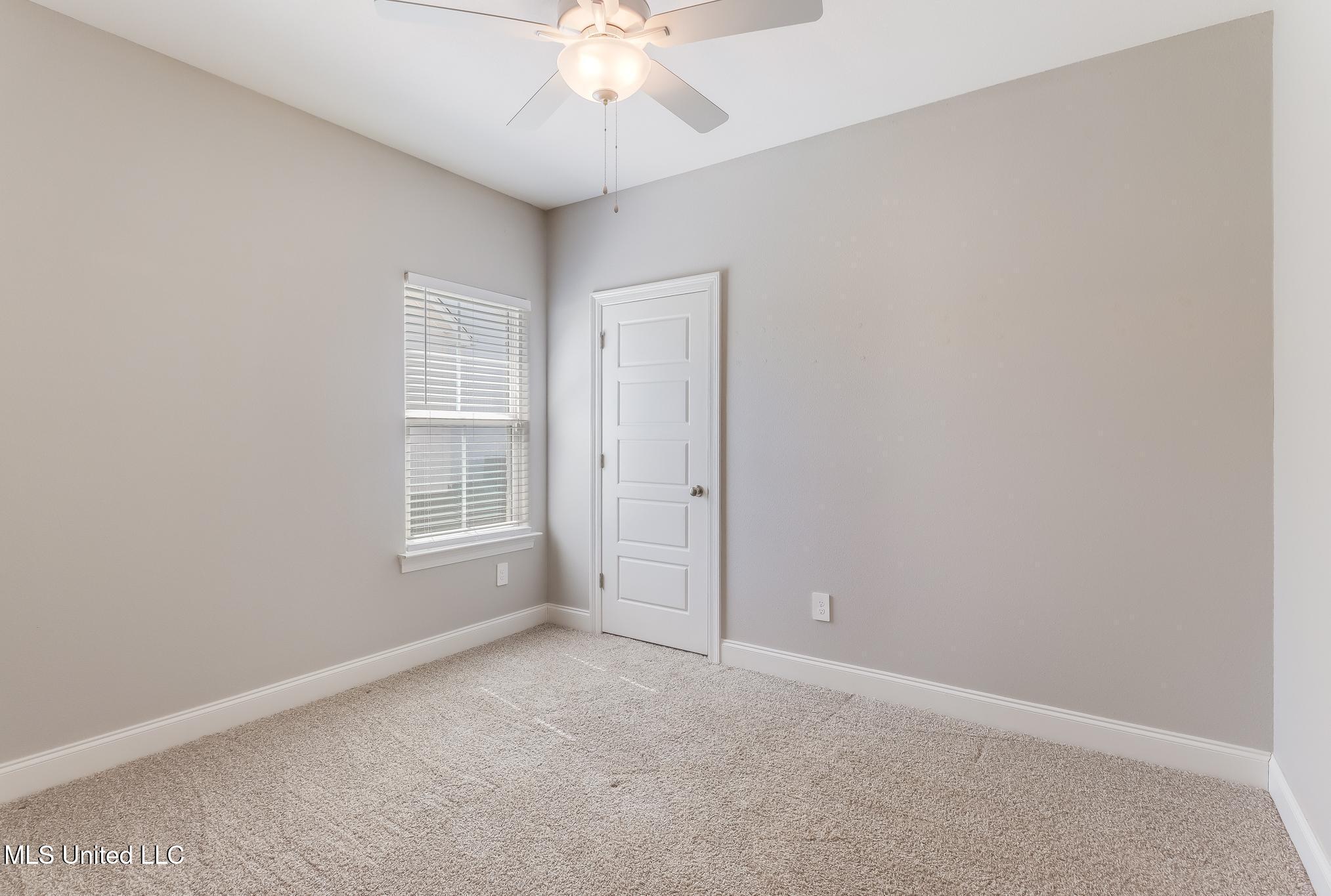 10663 Wren Grove Property Photo 15