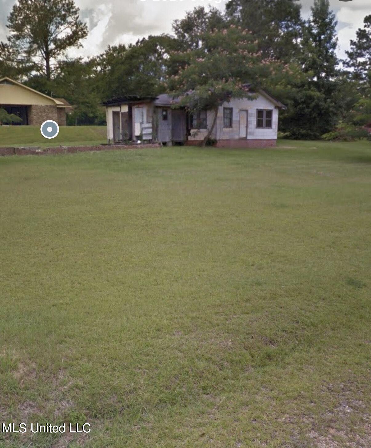 1306 Thomas Street Property Photo 3