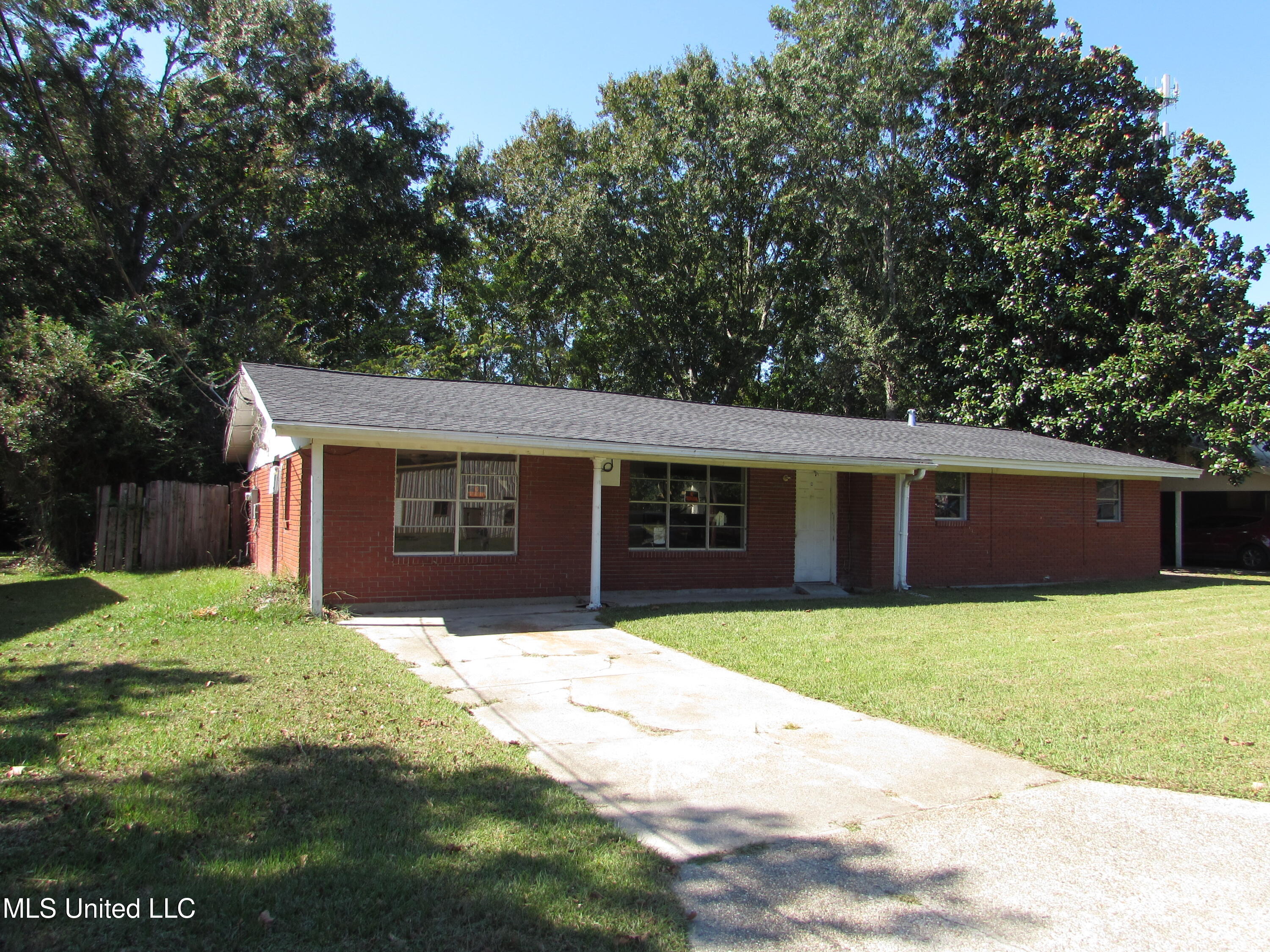 731 Carter Drive Property Photo 1