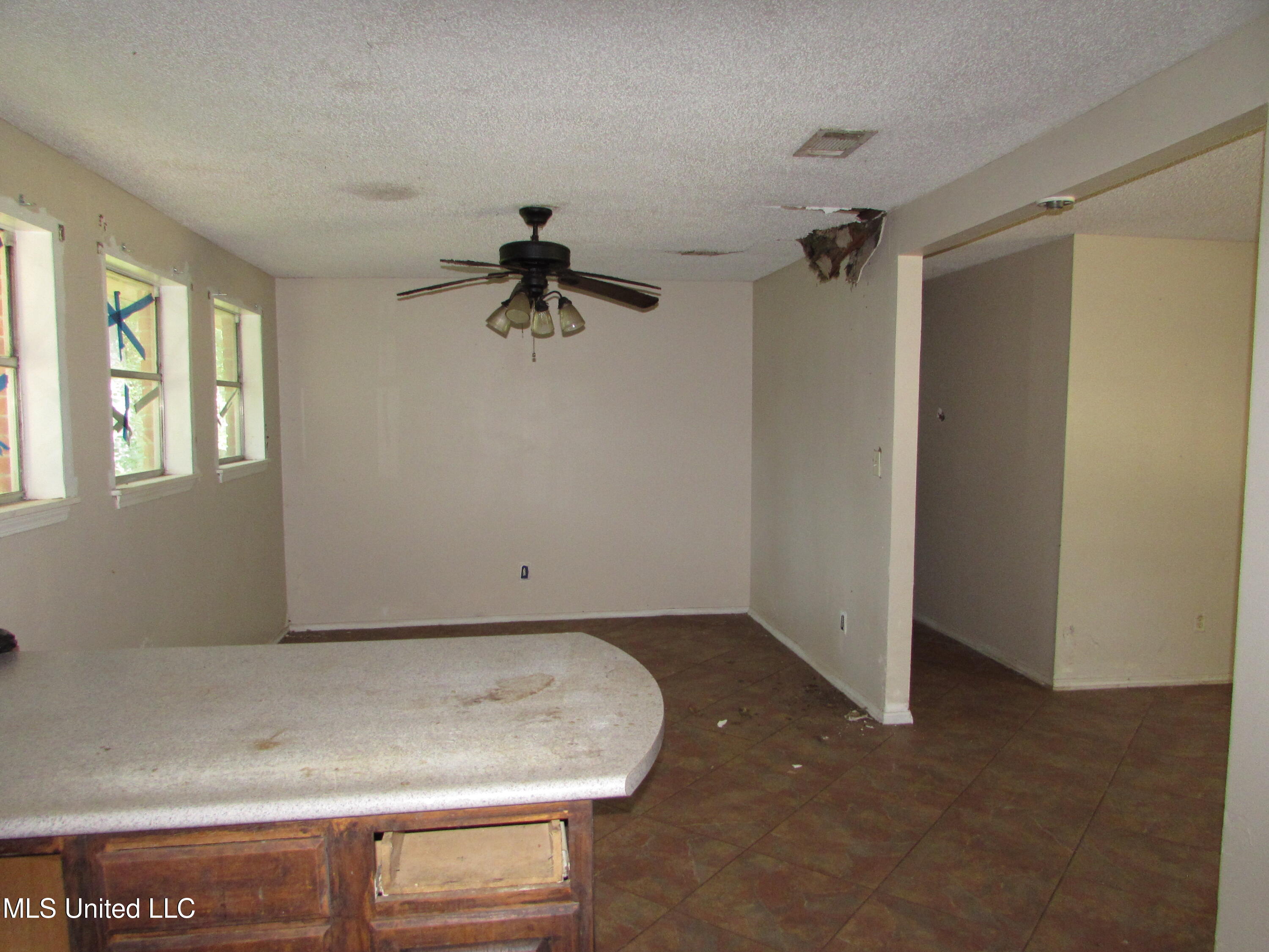 731 Carter Drive Property Photo 8