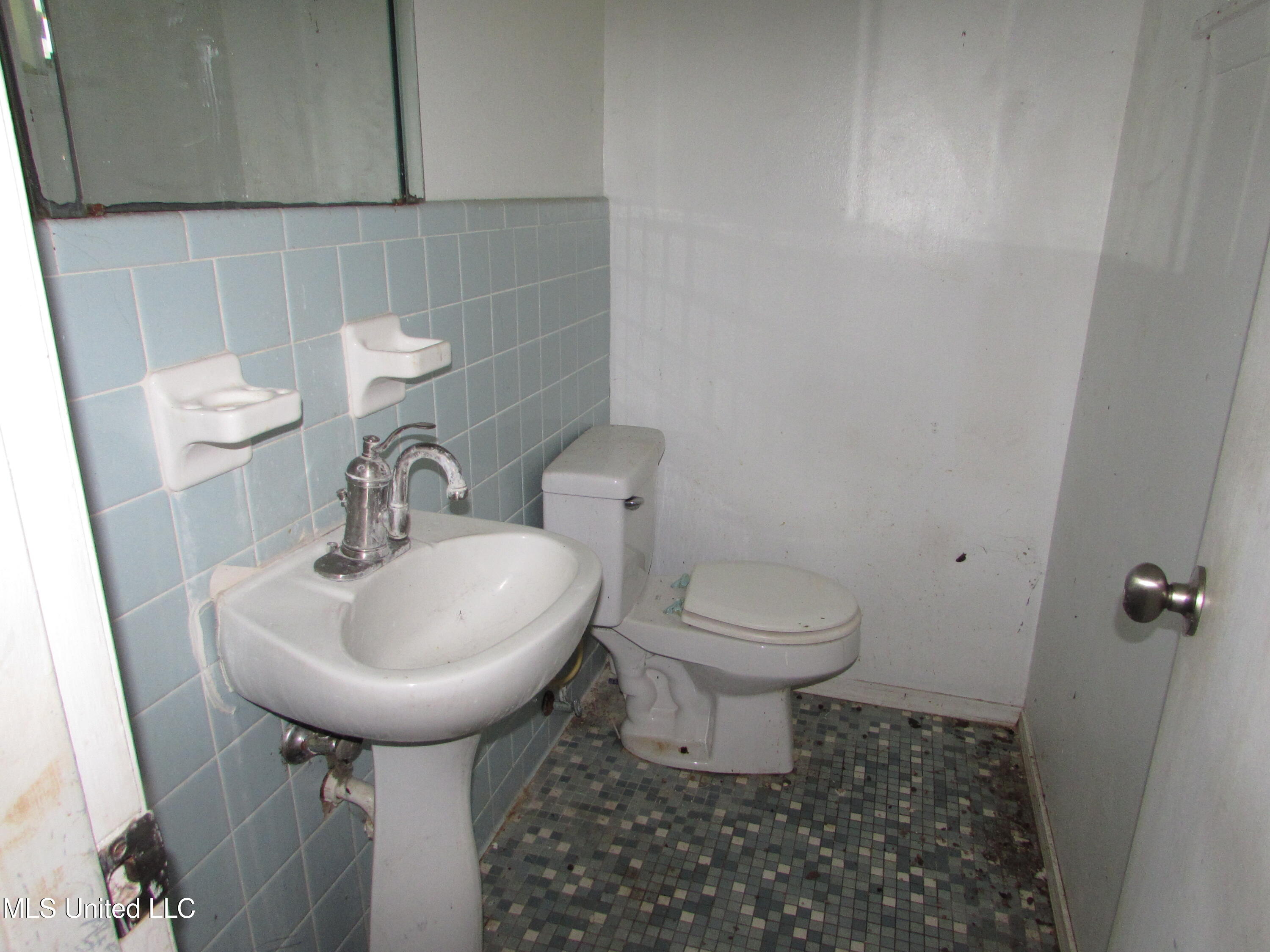 731 Carter Drive Property Photo 13