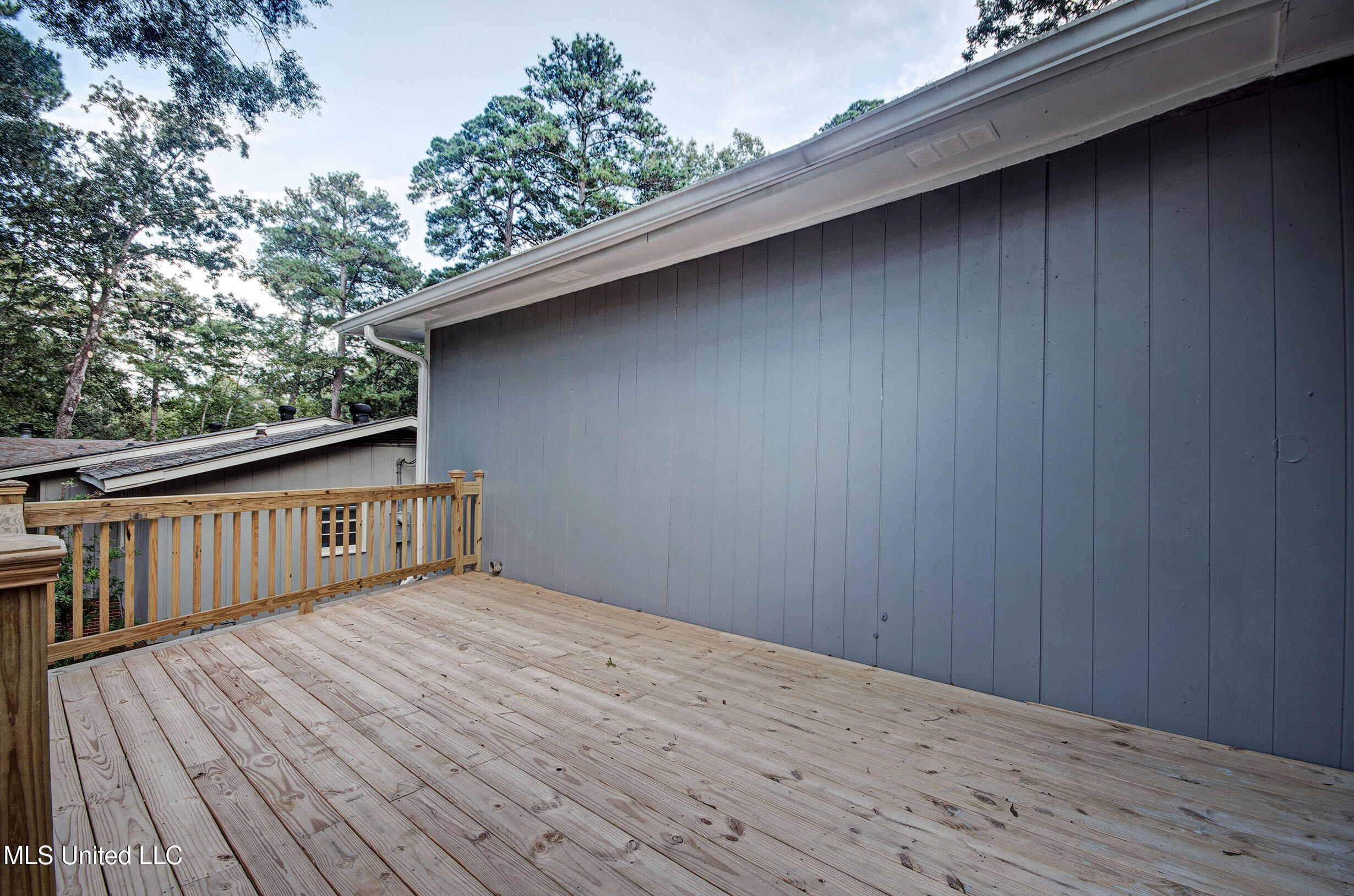 1782 Hillview Drive Property Photo 15