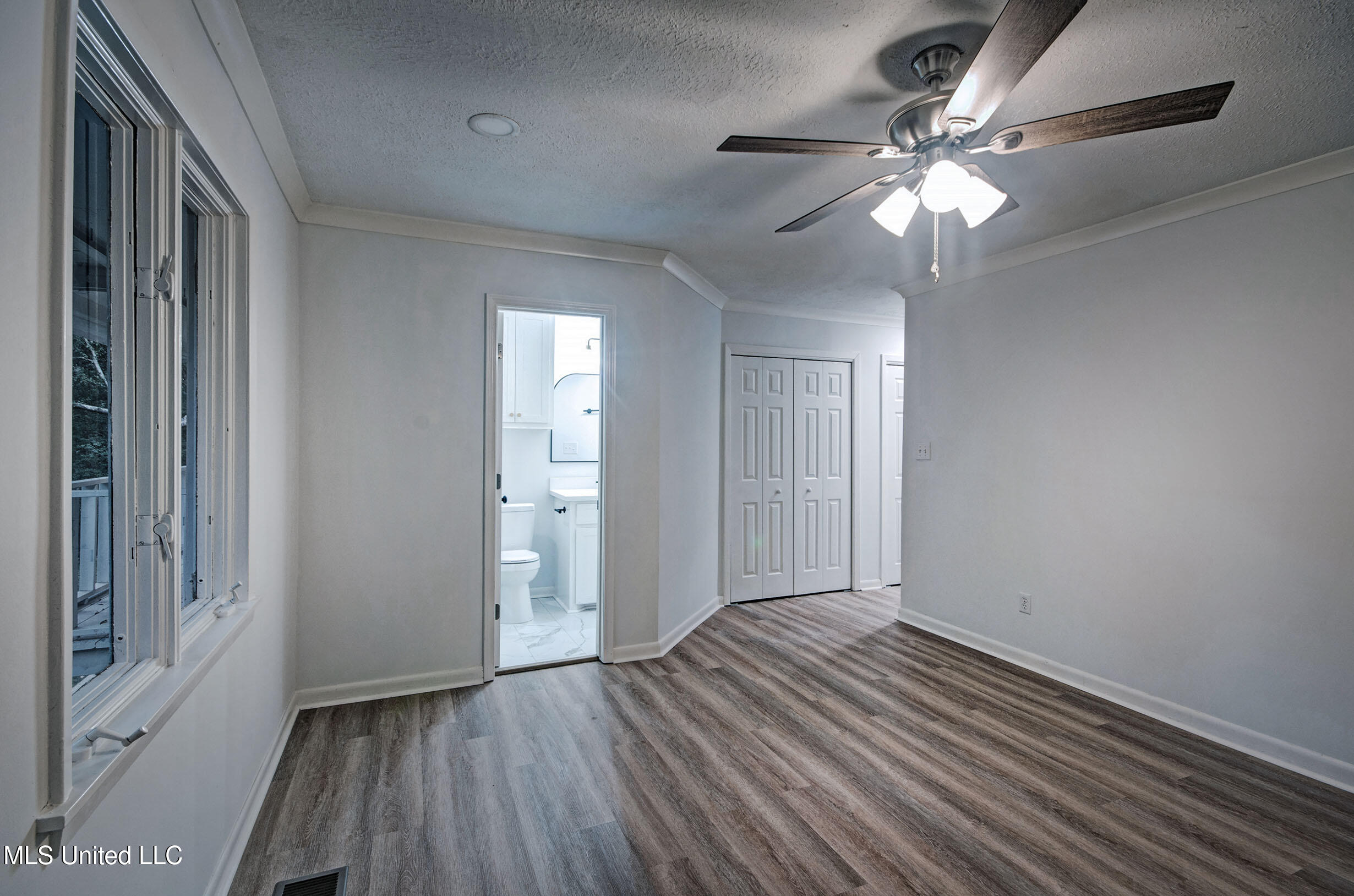 1782 Hillview Drive Property Photo 17