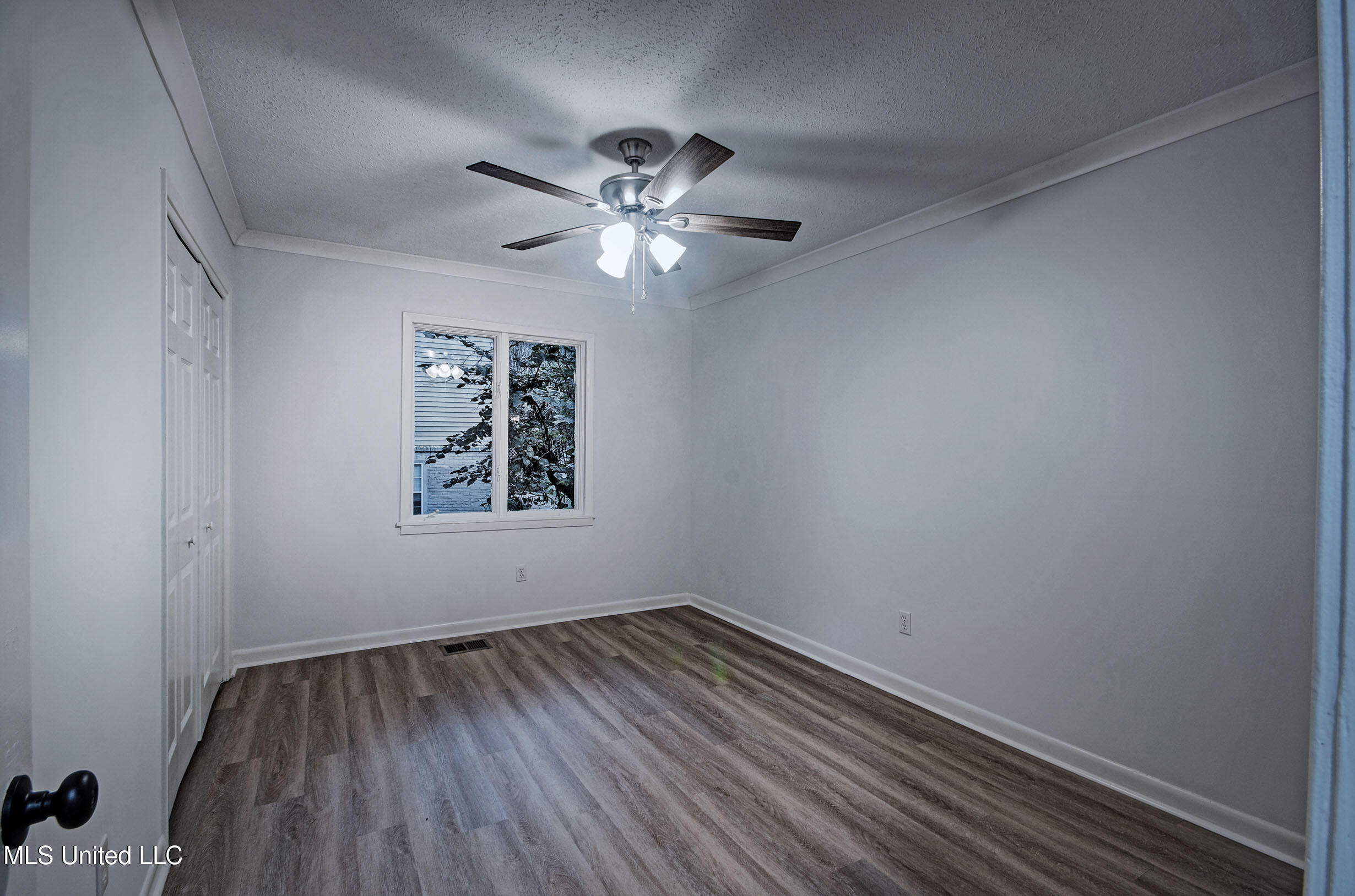 1782 Hillview Drive Property Photo 20