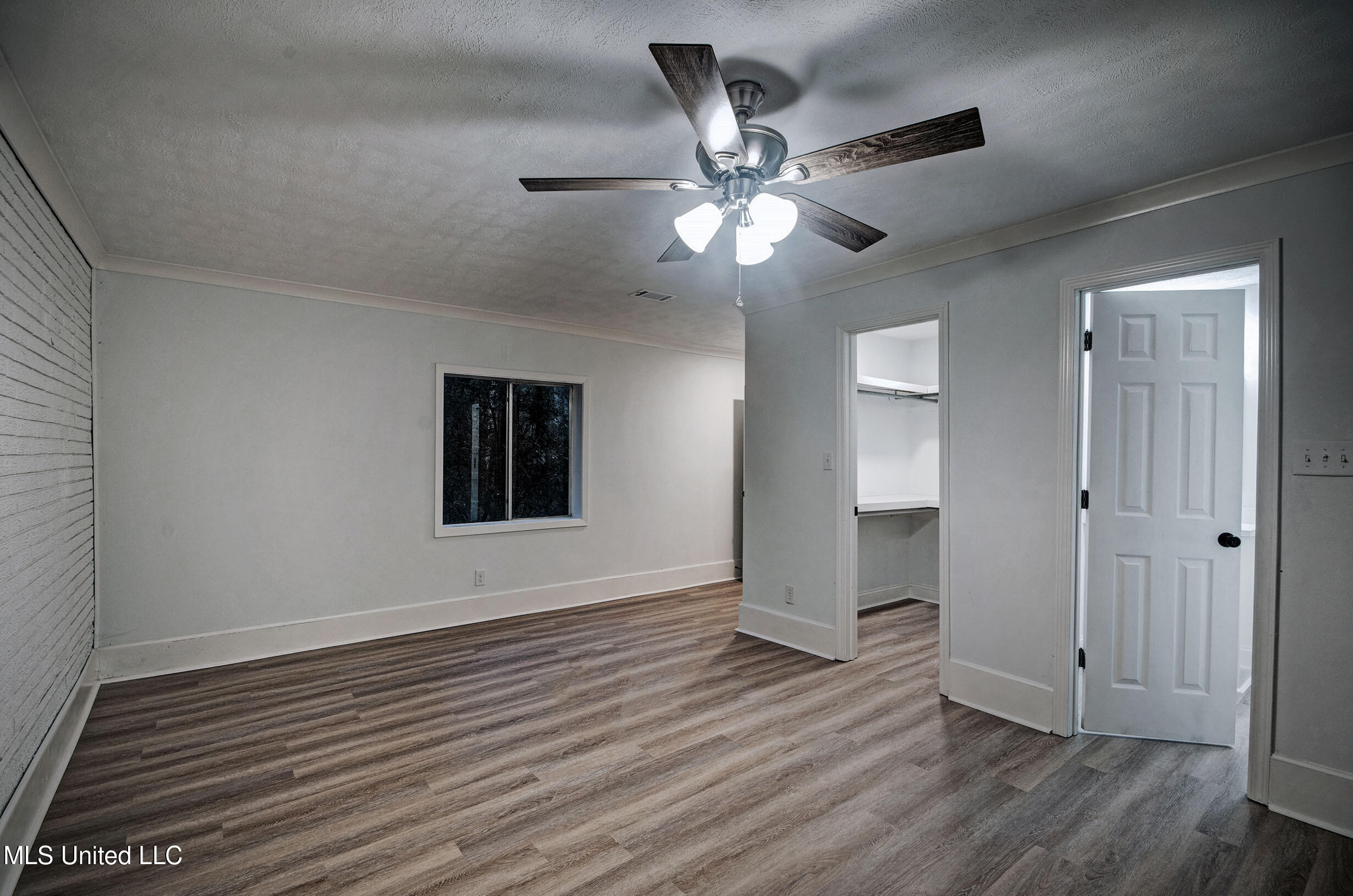 1782 Hillview Drive Property Photo 31