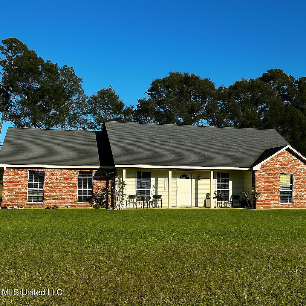 1122 Berthadale Road Property Photo 3