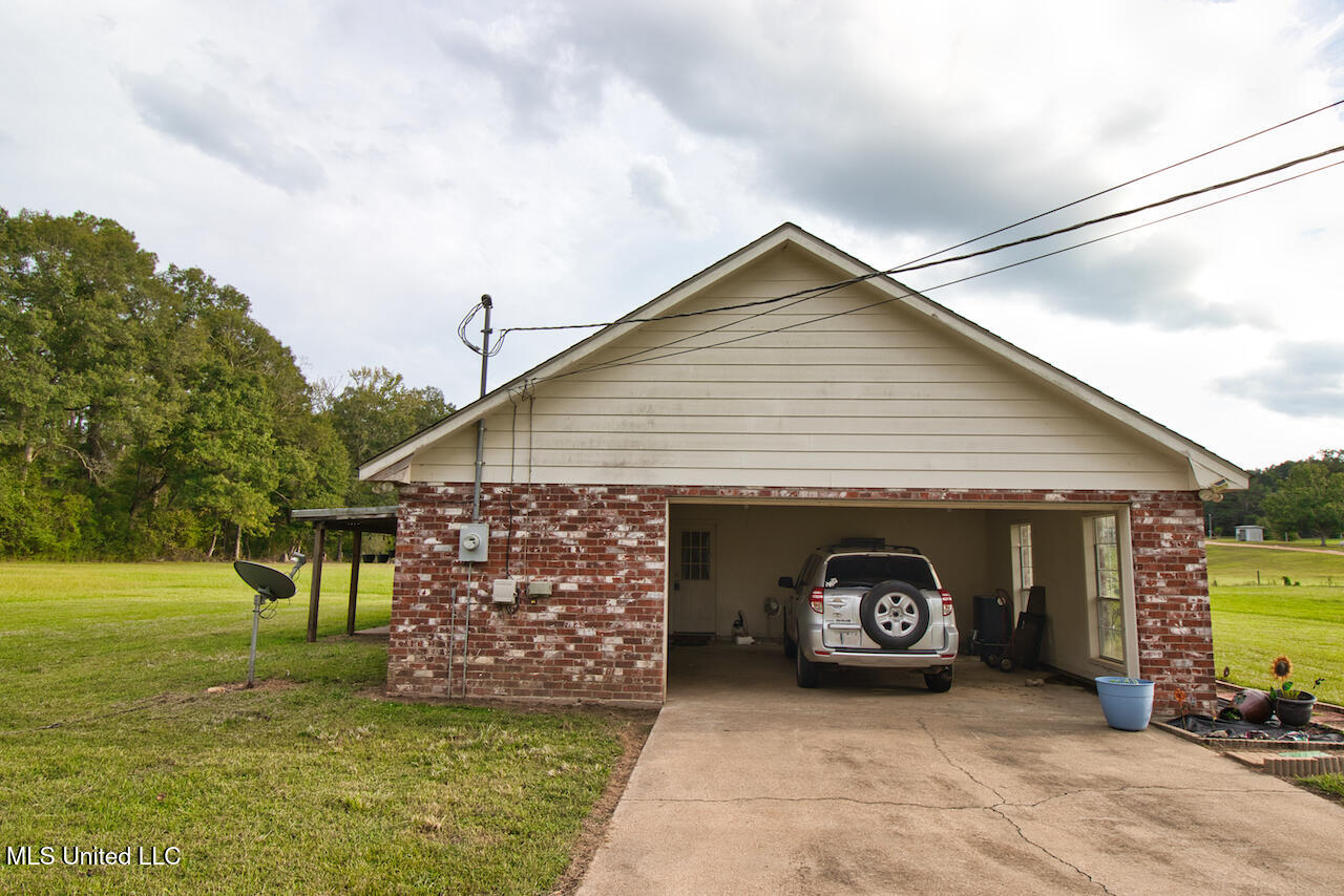 1122 Berthadale Road Property Photo 20