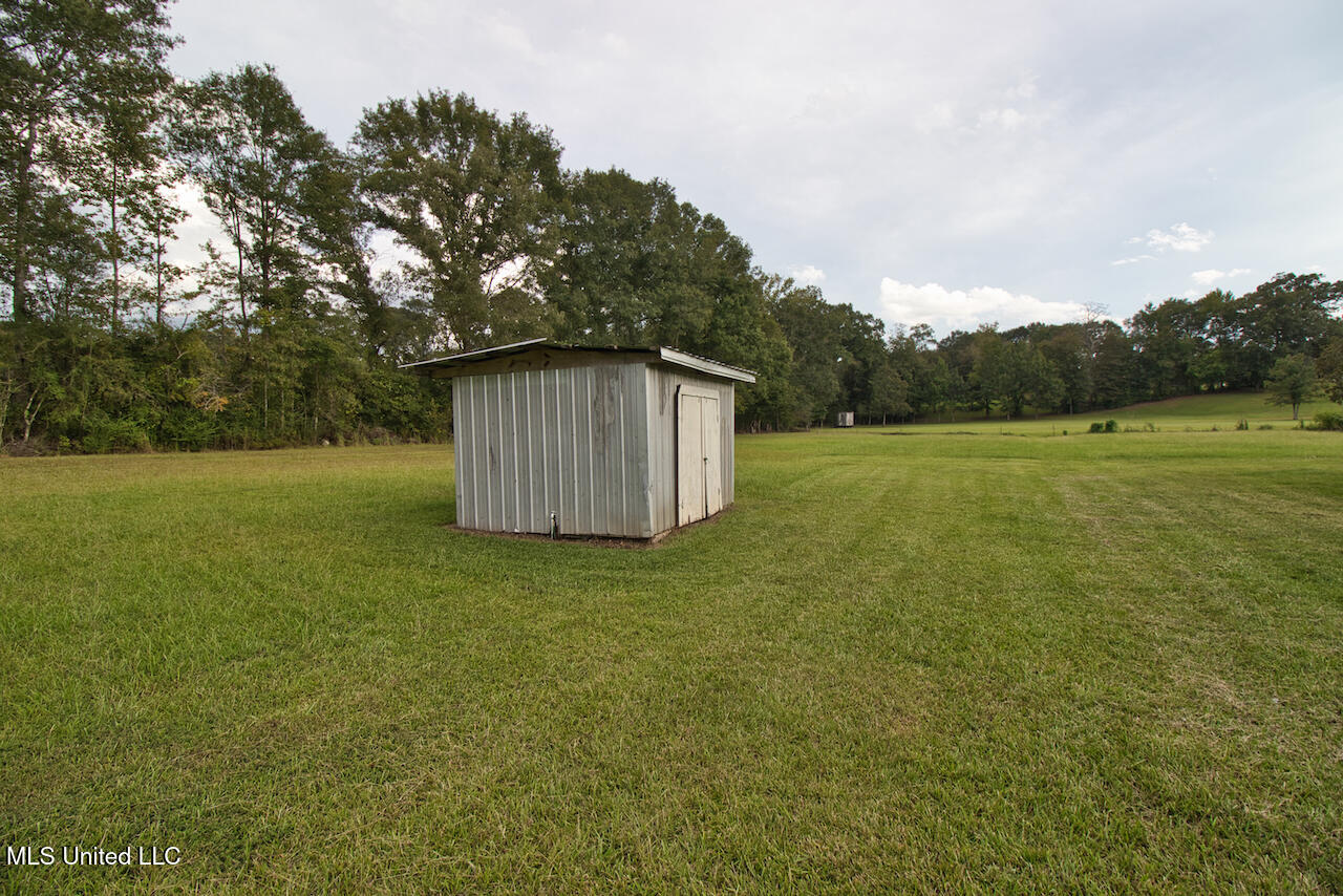 1122 Berthadale Road Property Photo 23