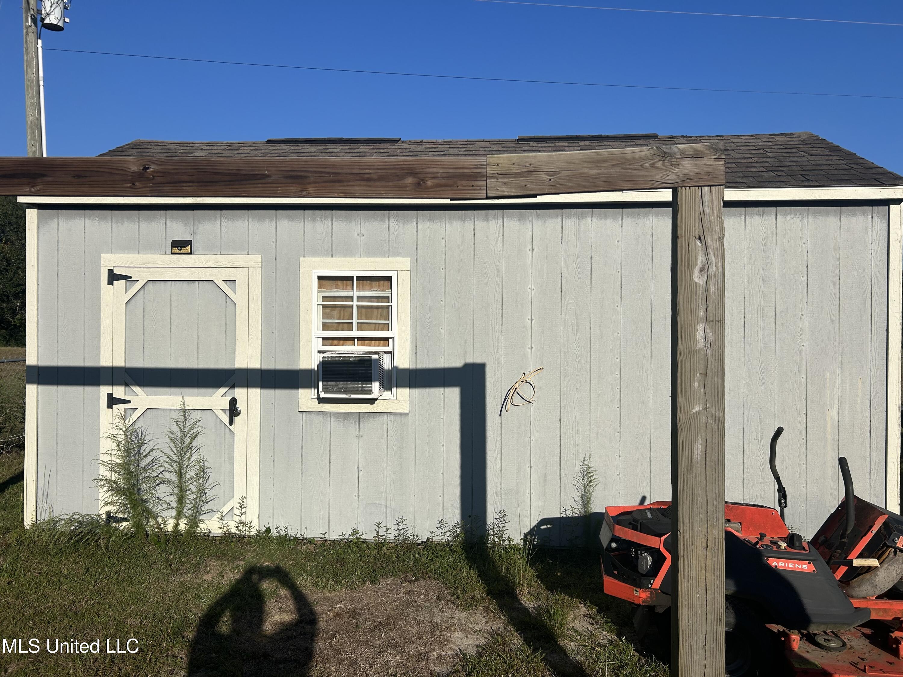 6130 Road 541 Property Photo 5