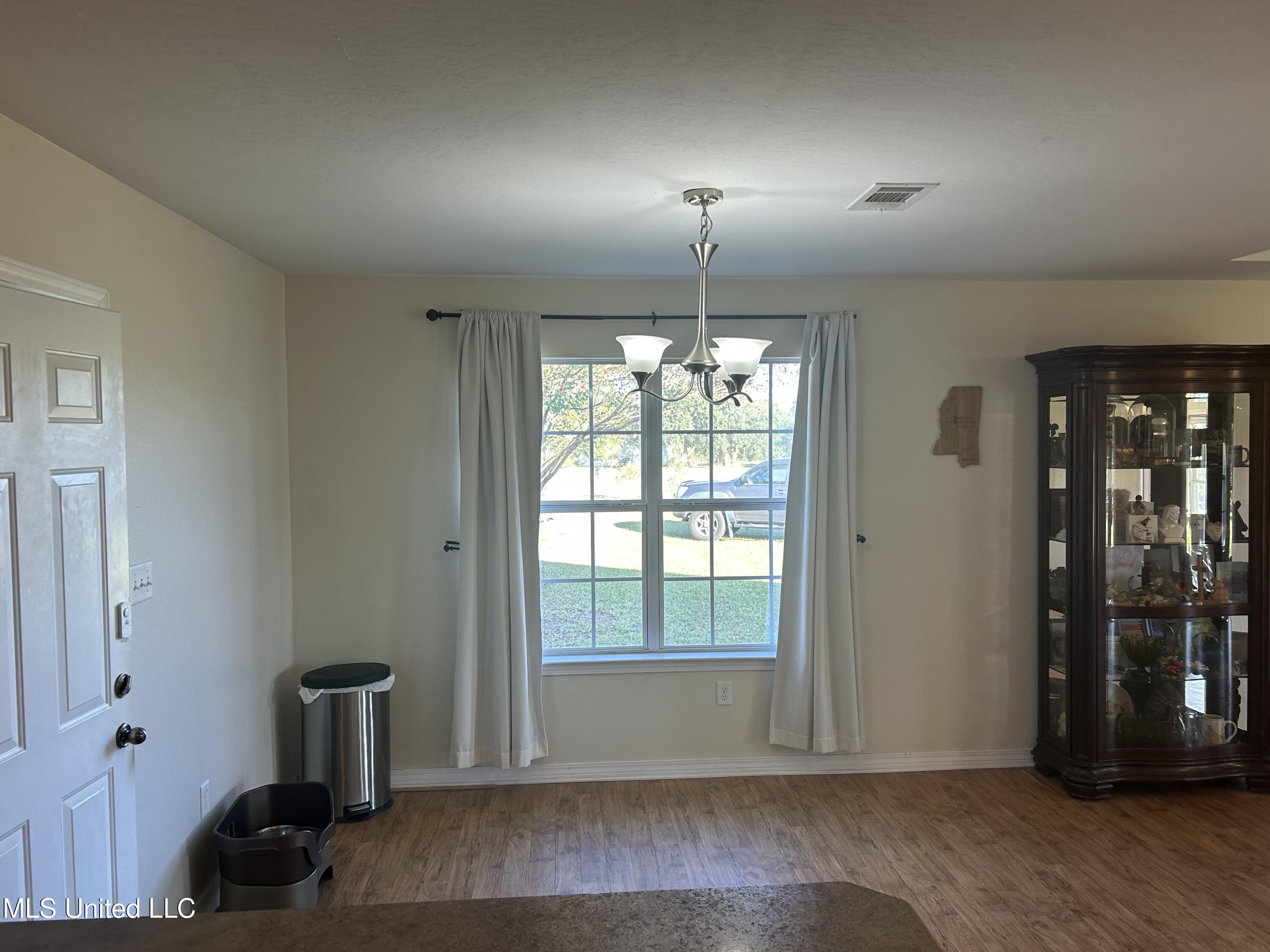 6130 Road 541 Property Photo 10