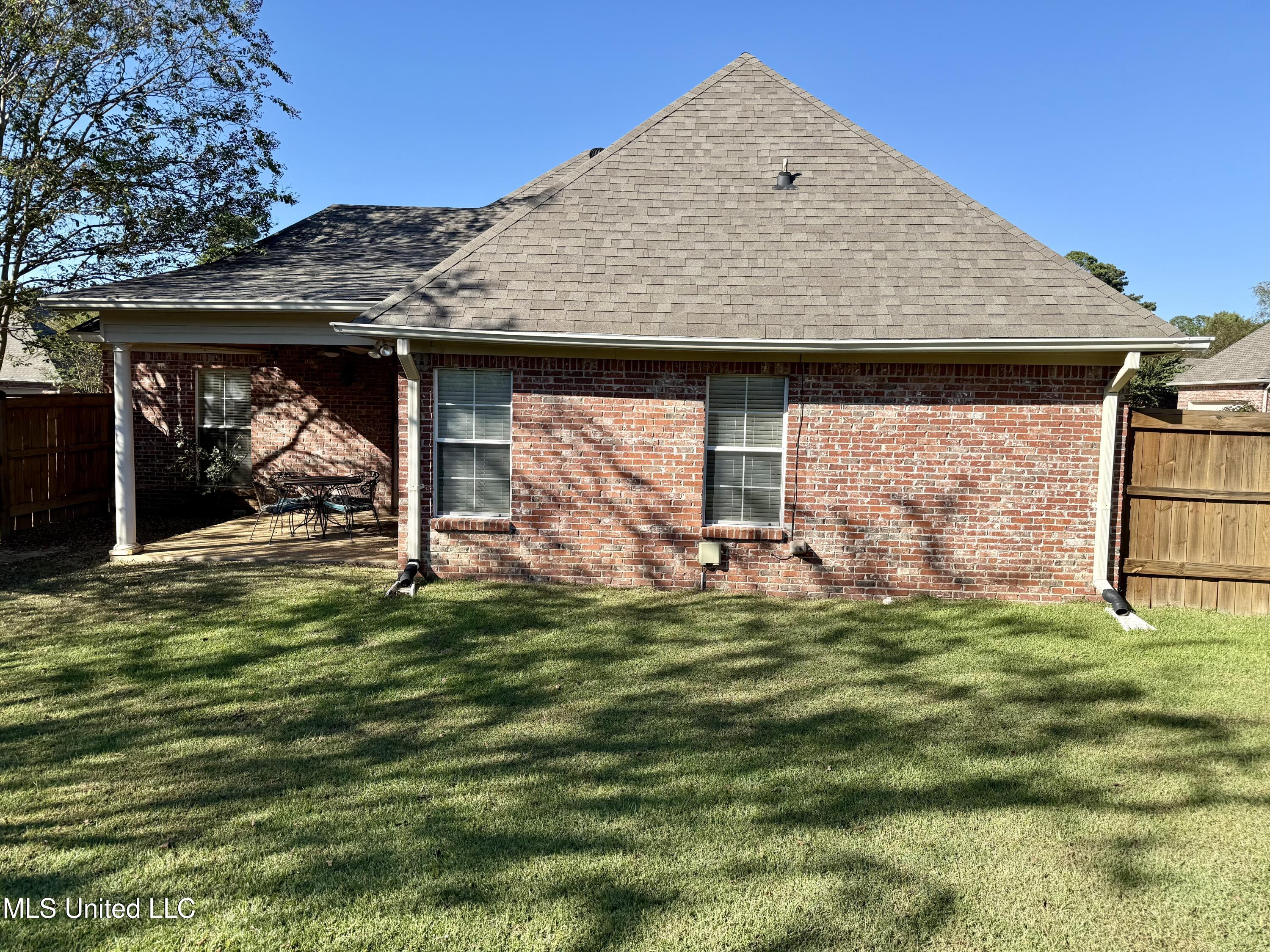 701 Napoleon Court Property Photo 19