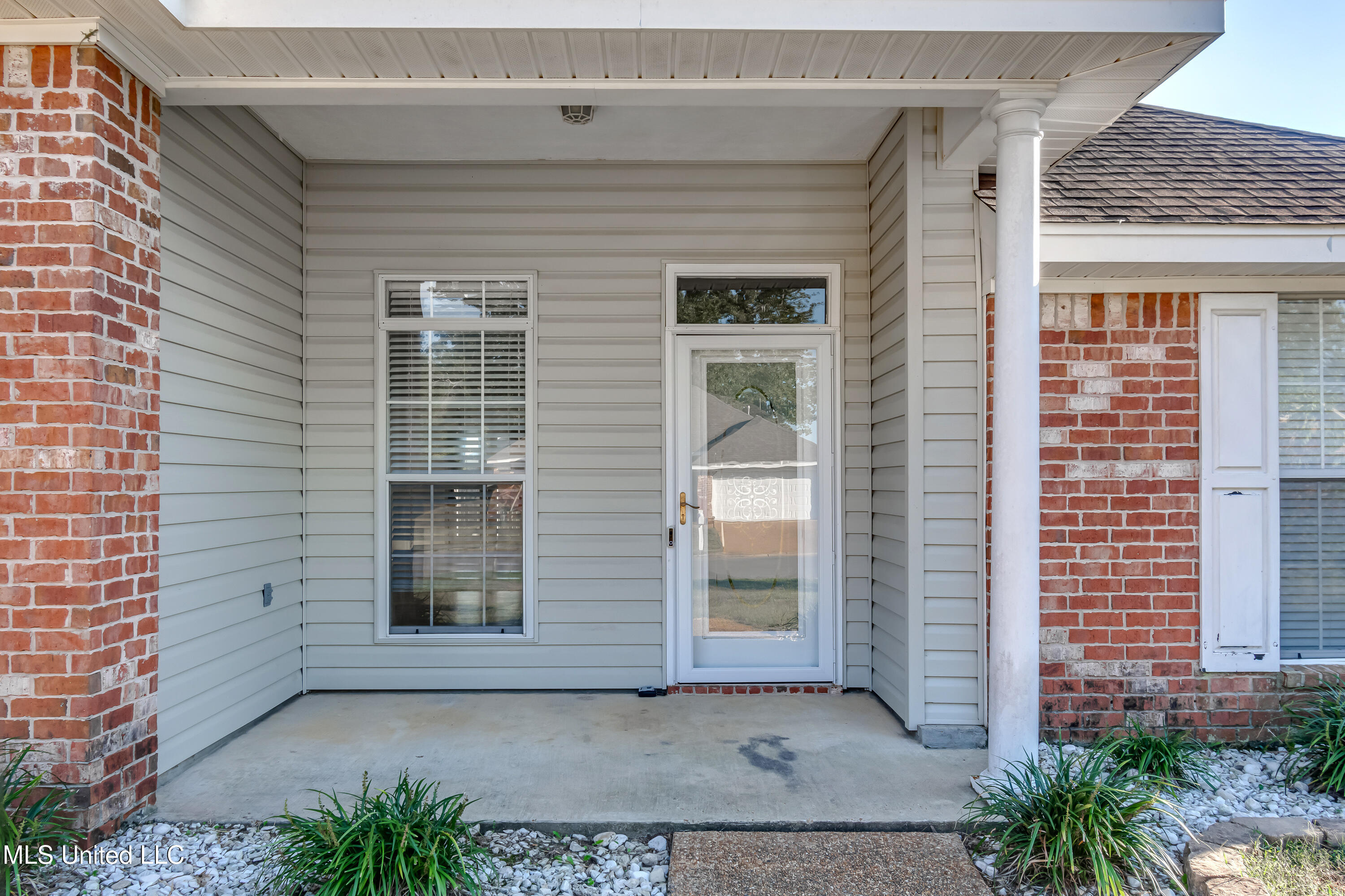 131 Beechwood Circle Property Photo 2