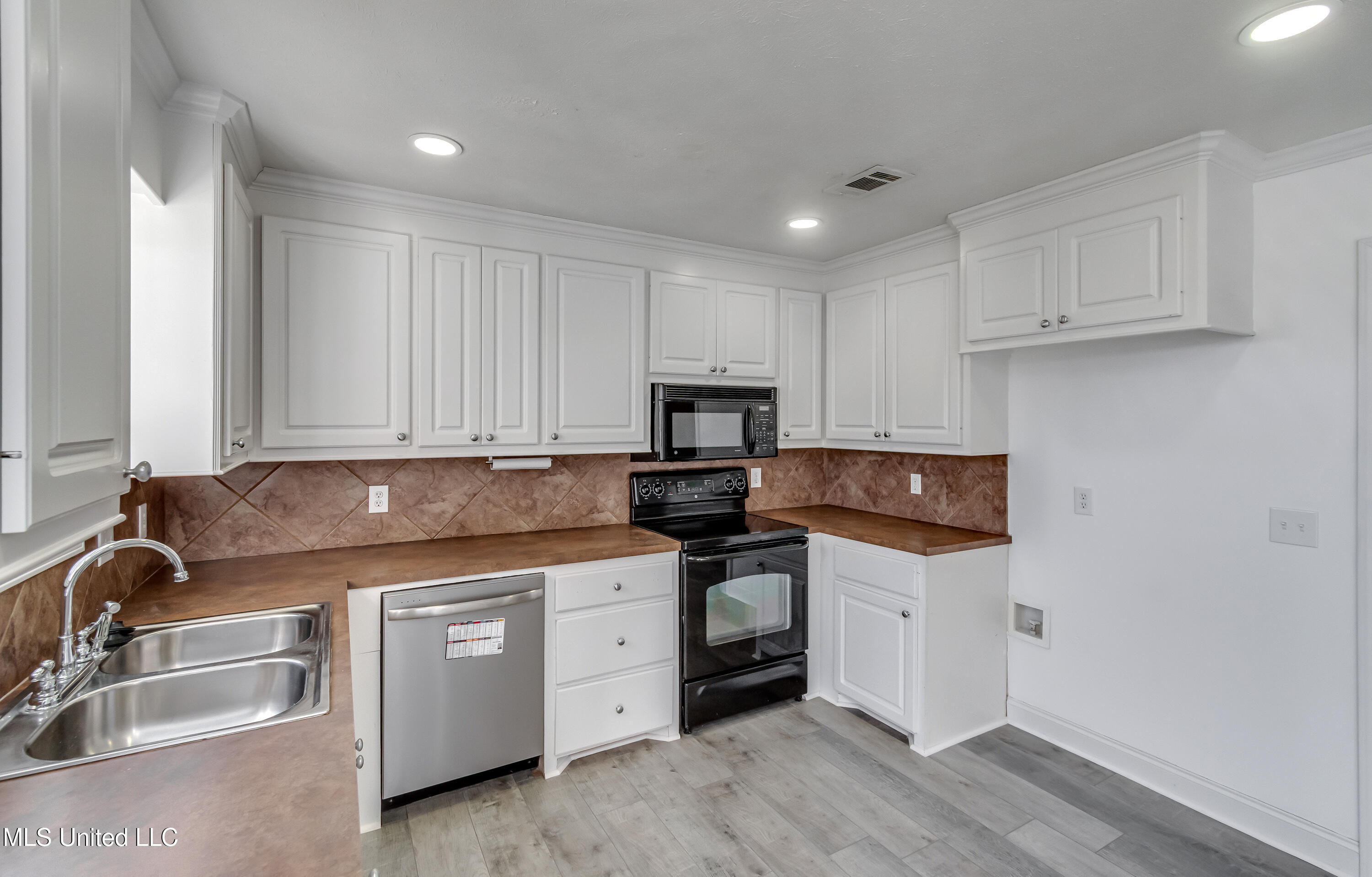 131 Beechwood Circle Property Photo 32