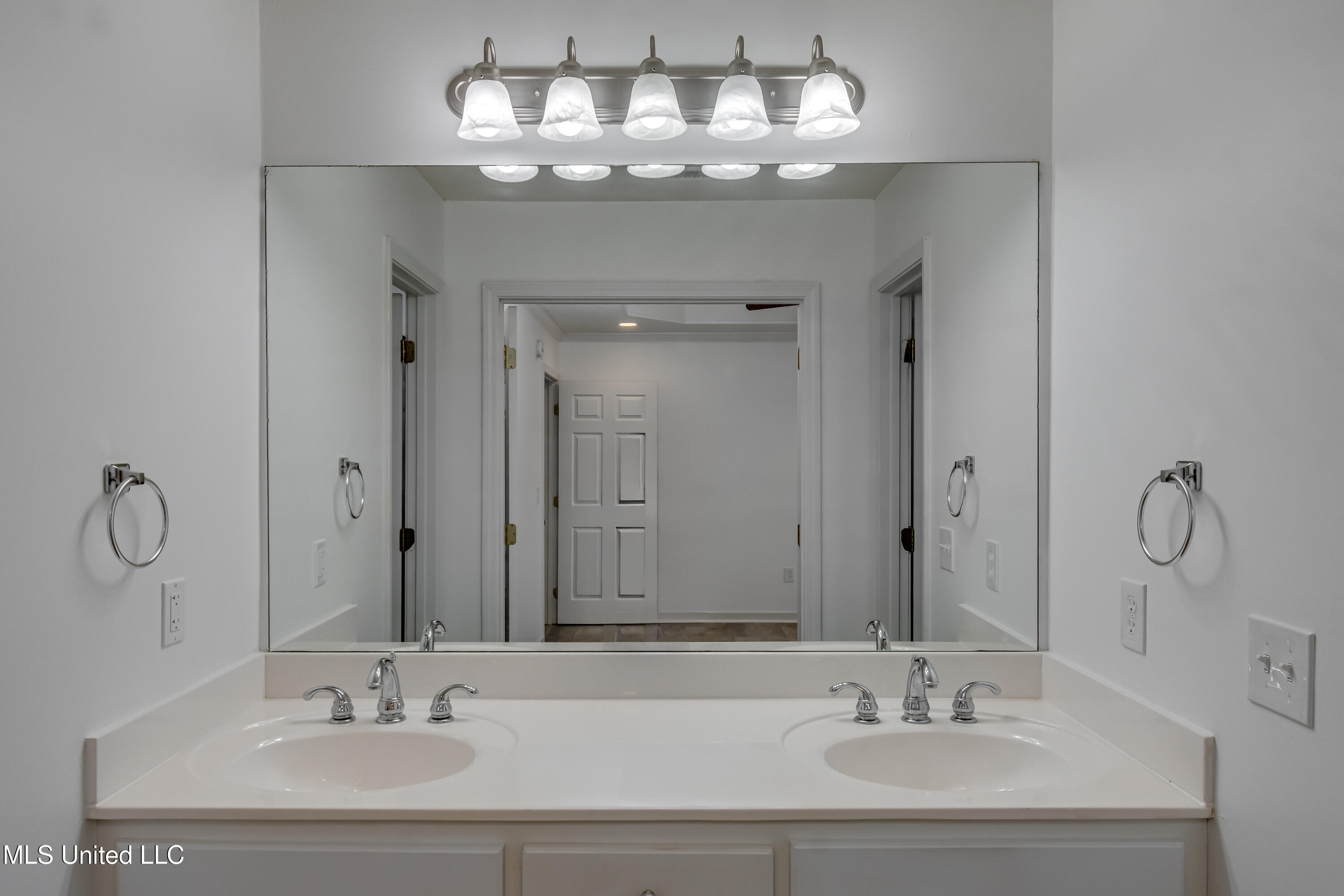 131 Beechwood Circle Property Photo 54