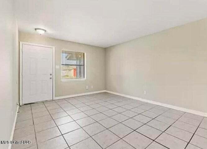 1015 Park Row Avenue Property Photo 7