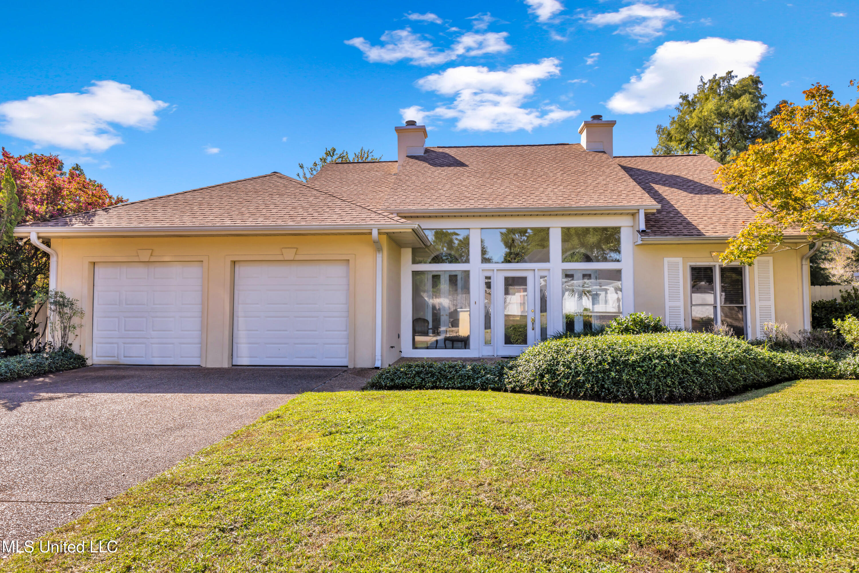 2549 Spring Ridge Drive Property Photo 1