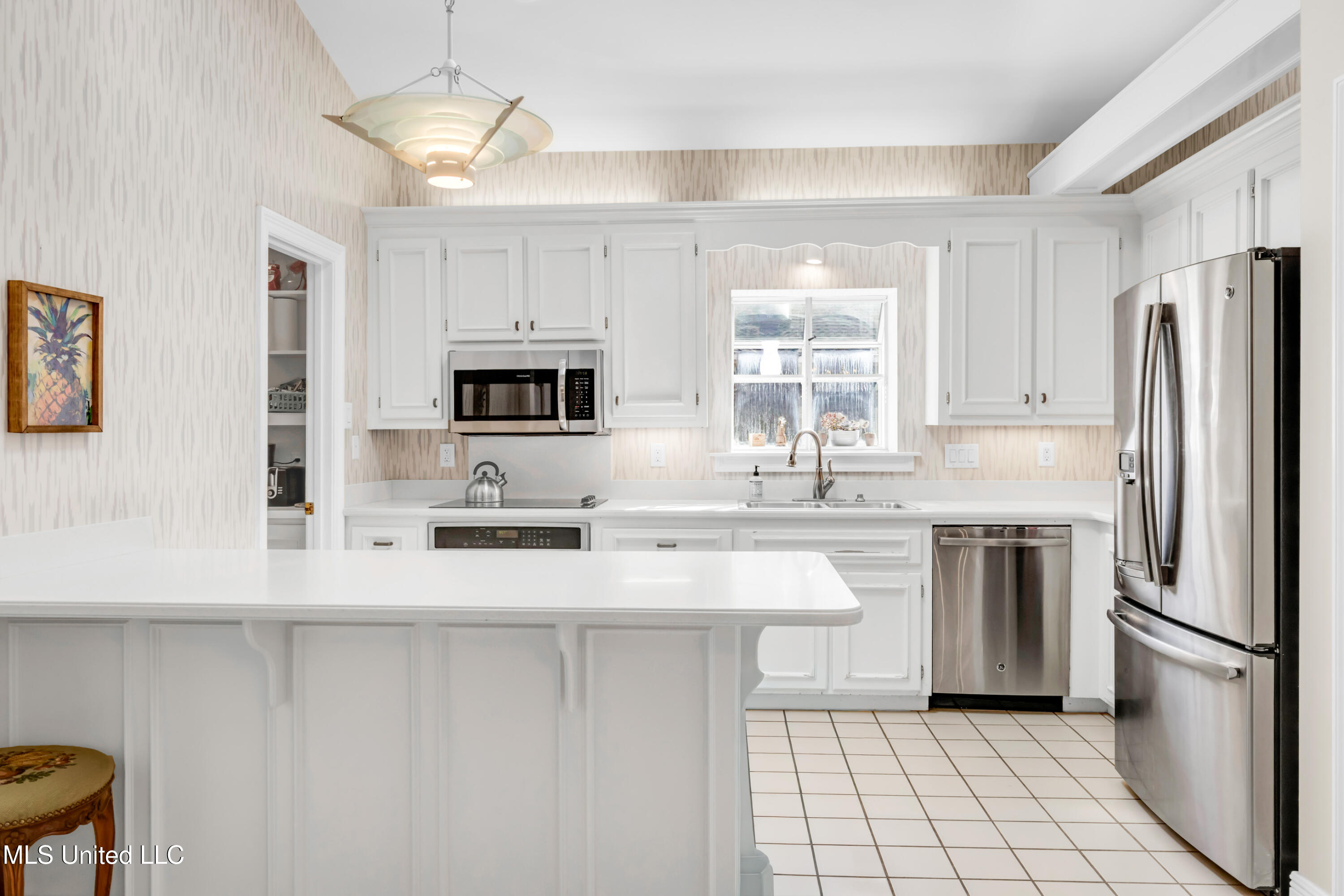 2549 Spring Ridge Drive Property Photo 12