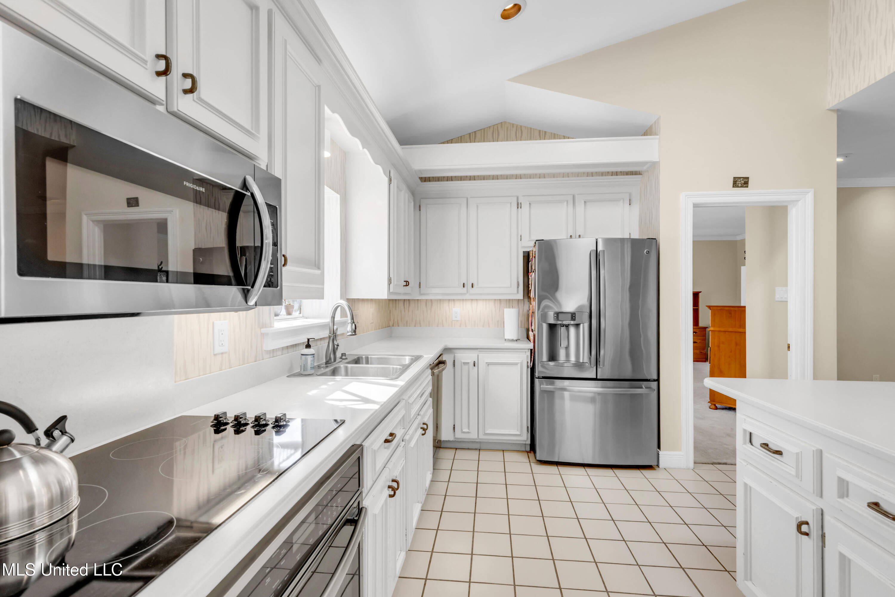 2549 Spring Ridge Drive Property Photo 16