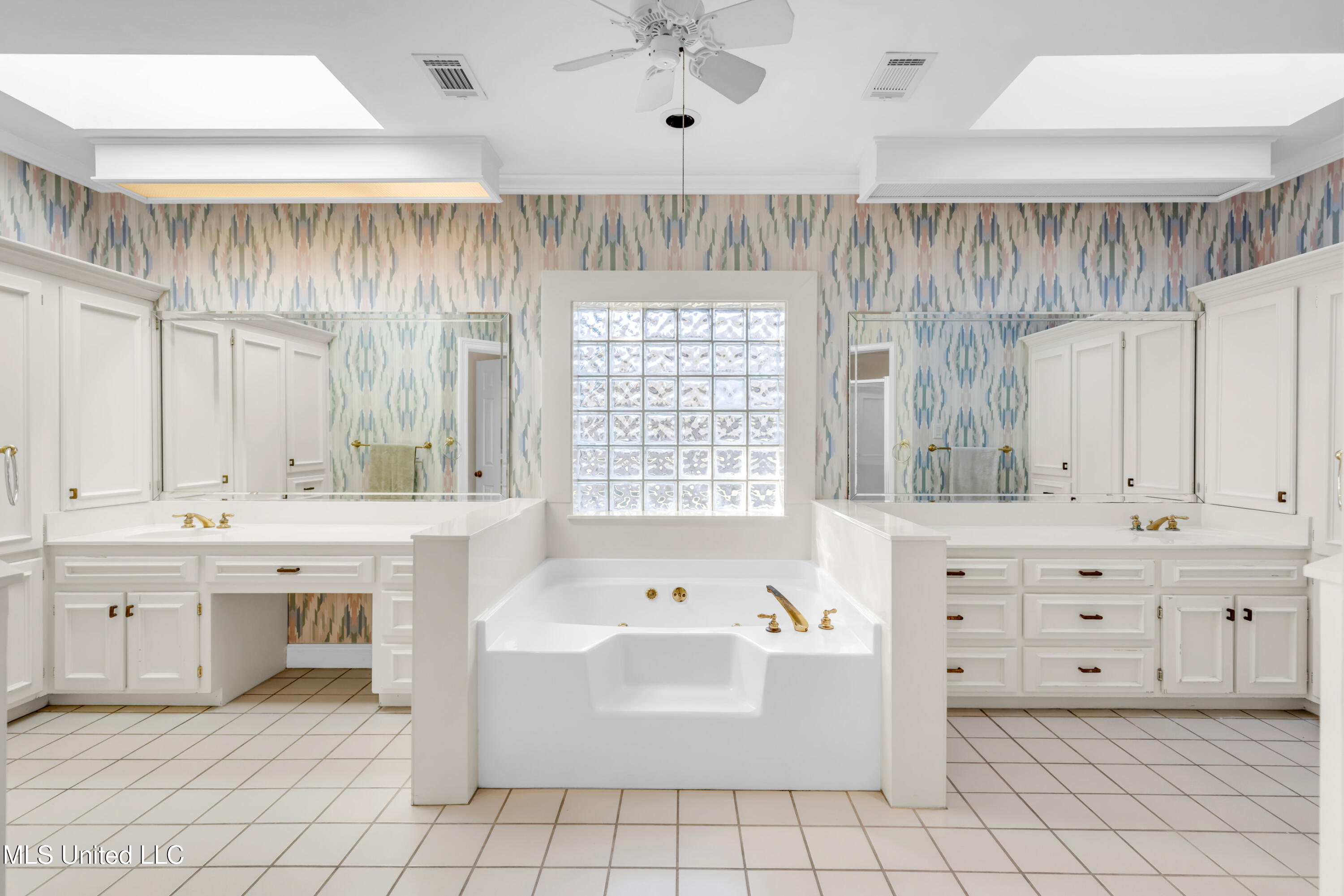 2549 Spring Ridge Drive Property Photo 23