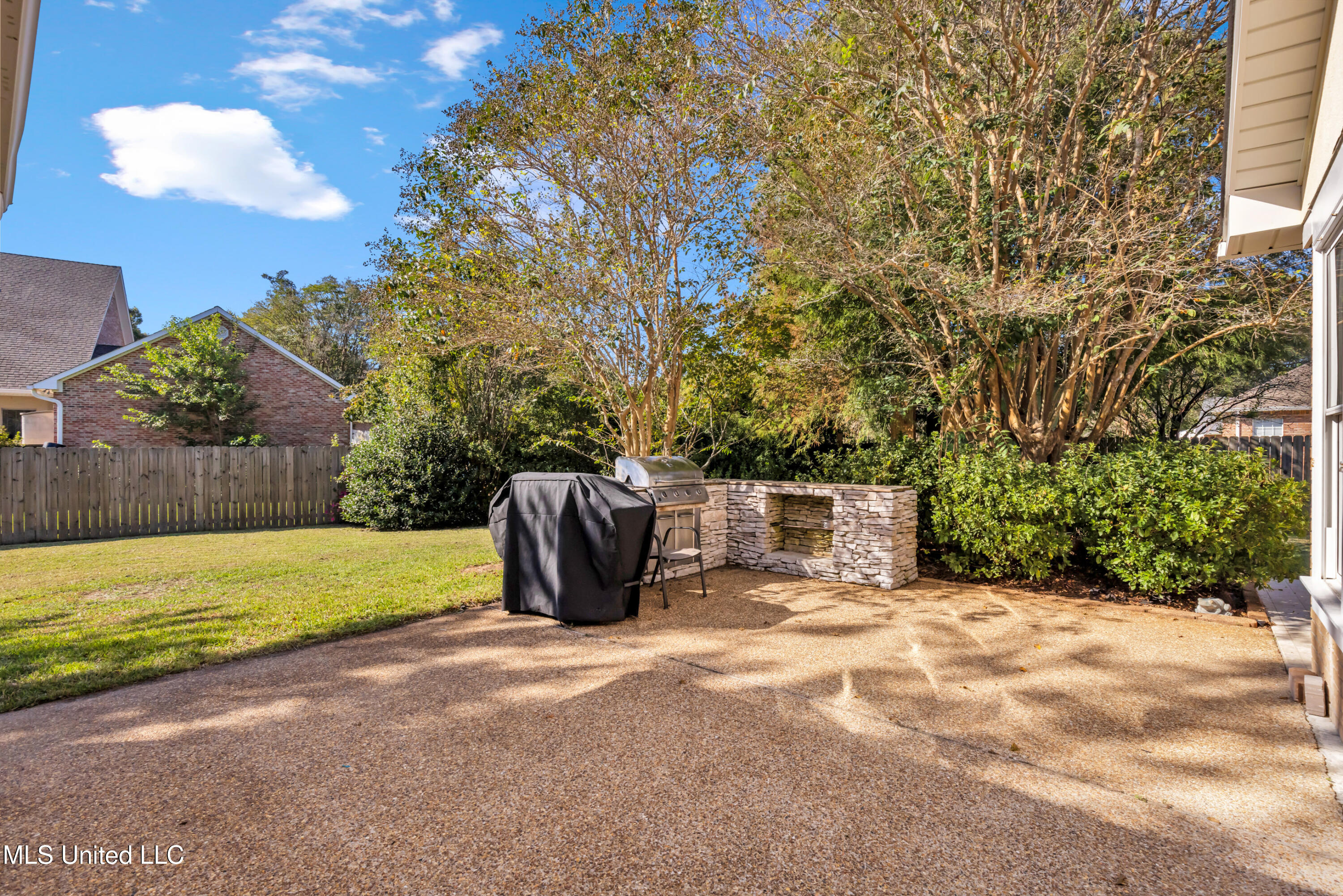 2549 Spring Ridge Drive Property Photo 37