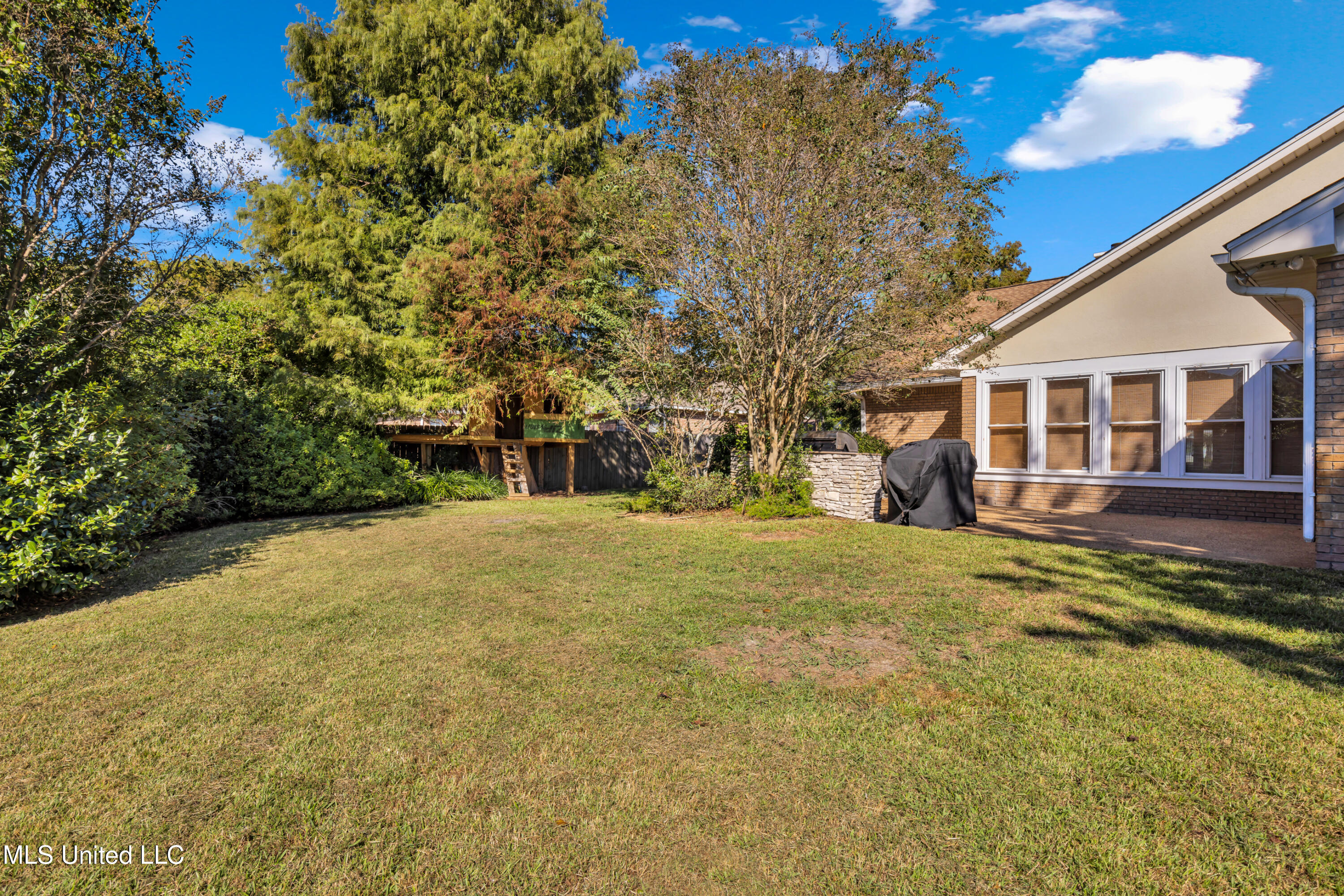 2549 Spring Ridge Drive Property Photo 40