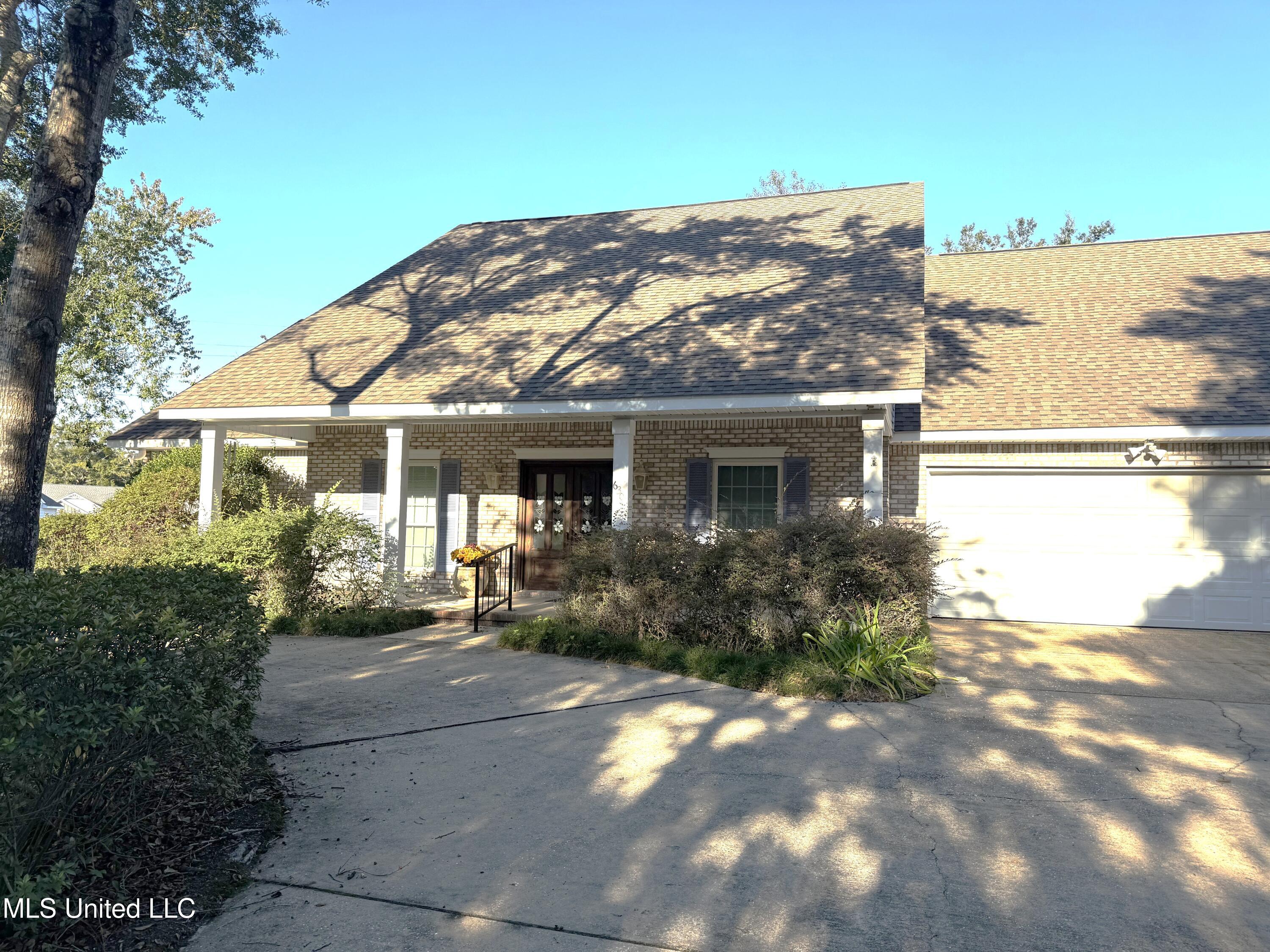 6303 Prado Road Property Photo 1