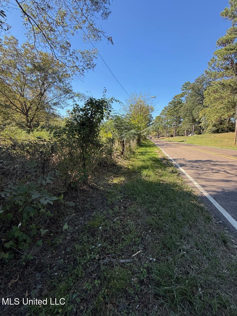 457 E Northside Drive Property Photo 1