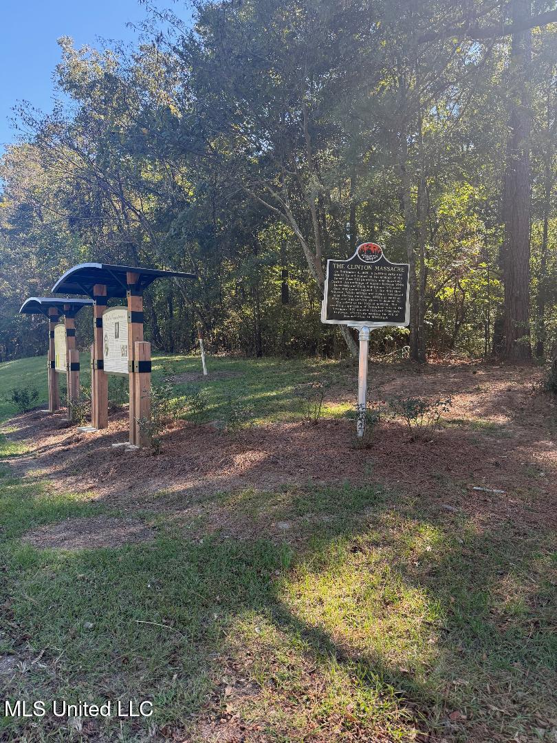 457 E Northside Drive Property Photo 14