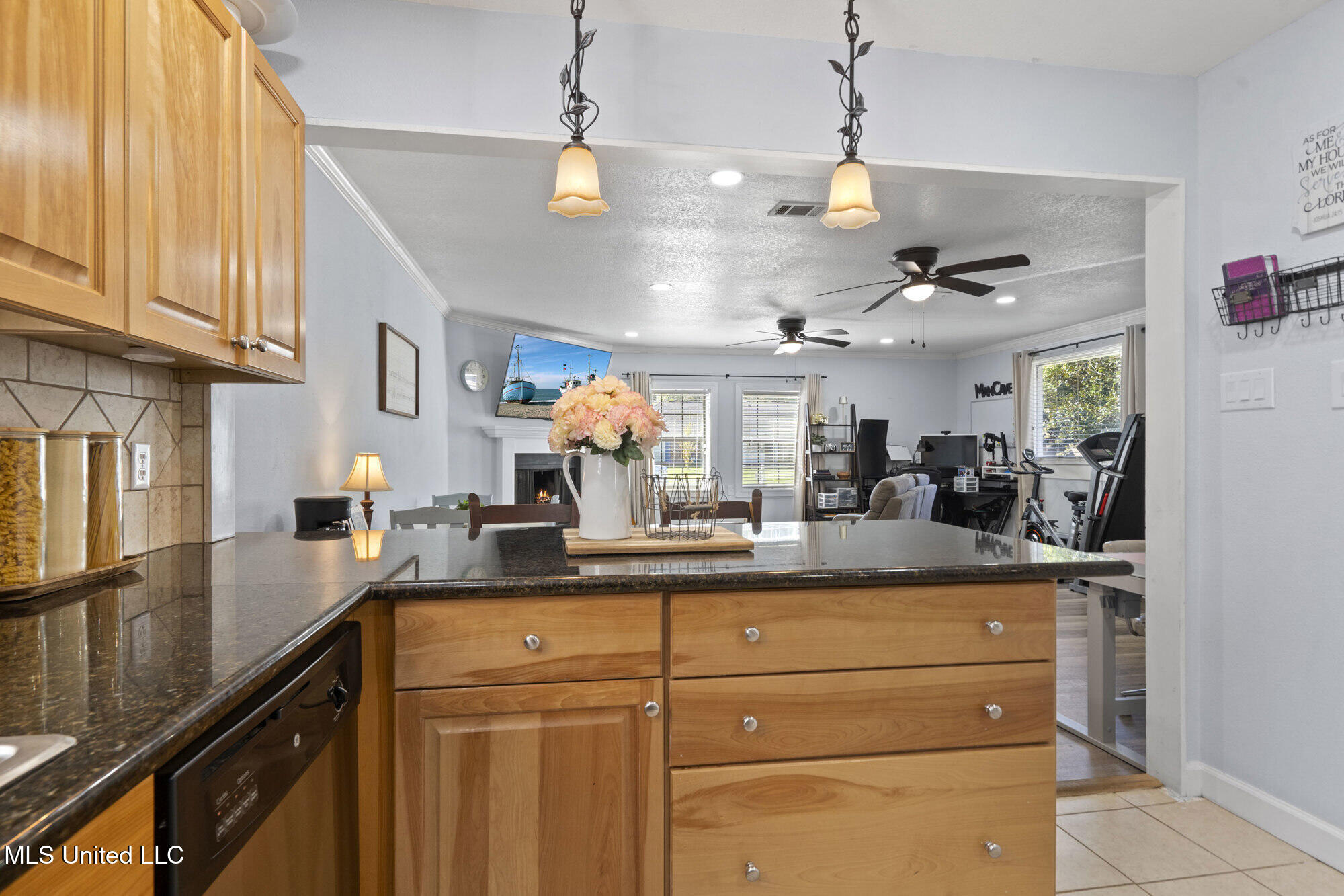 2300 Lewis Gate Drive Property Photo 9