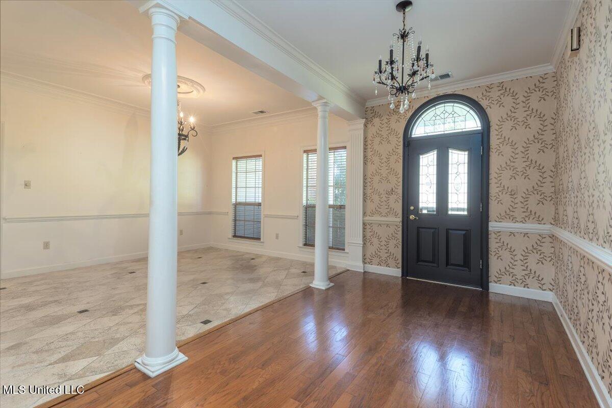 7906 Kirkwood Cove Property Photo 4