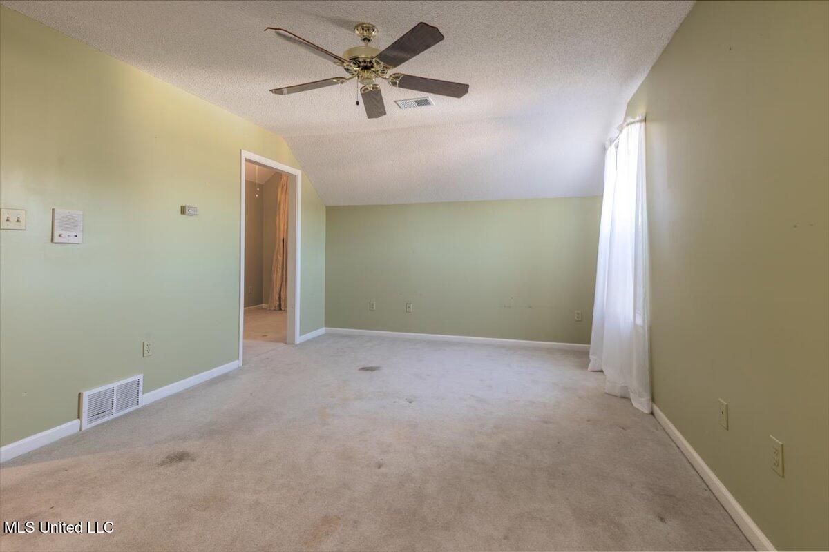 7906 Kirkwood Cove Property Photo 24